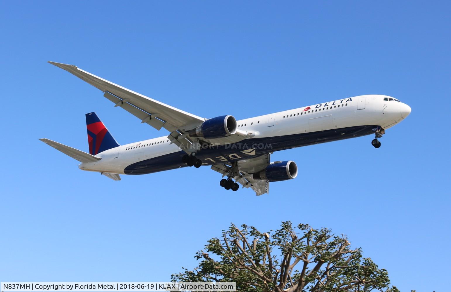 N837MH, 2000 Boeing 767-432/ER C/N 29710, Delta
