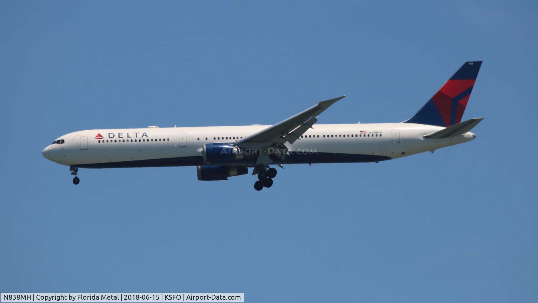 N838MH, 2000 Boeing 767-432/ER C/N 29711, Delta