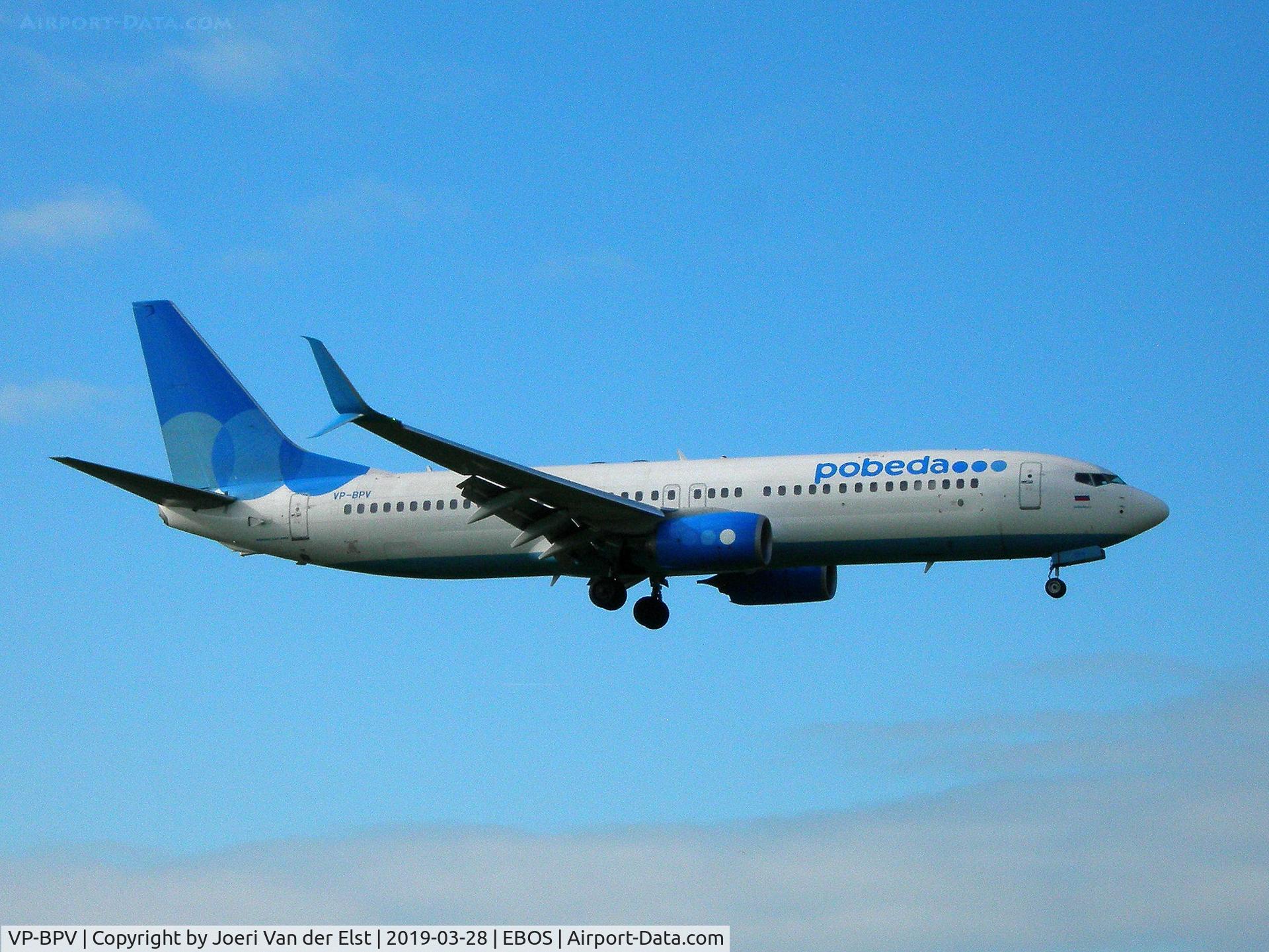 VP-BPV, 2018 Boeing 737-8AL C/N 61793, Moments before touchdown rwy 08