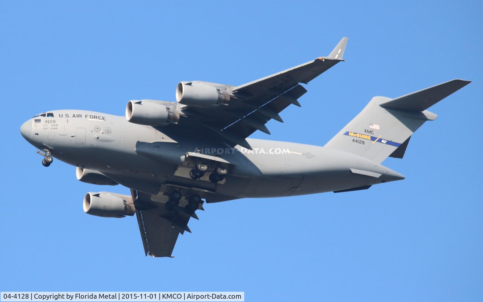 04-4128, 2004 Boeing C-17A Globemaster III C/N P-128, C-17A