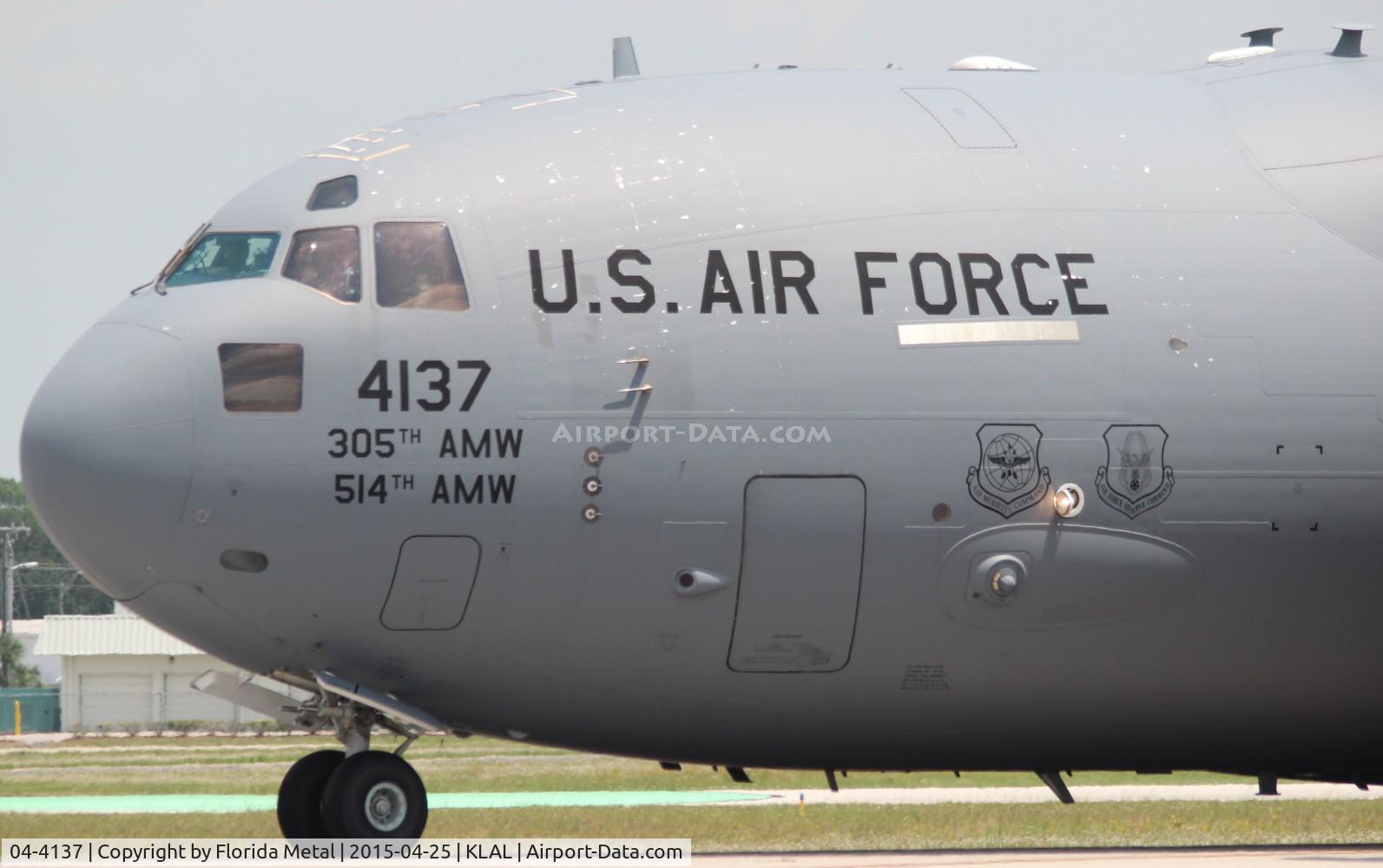 04-4137, 2004 Boeing C-17A Globemaster III C/N P-137, C-17A
