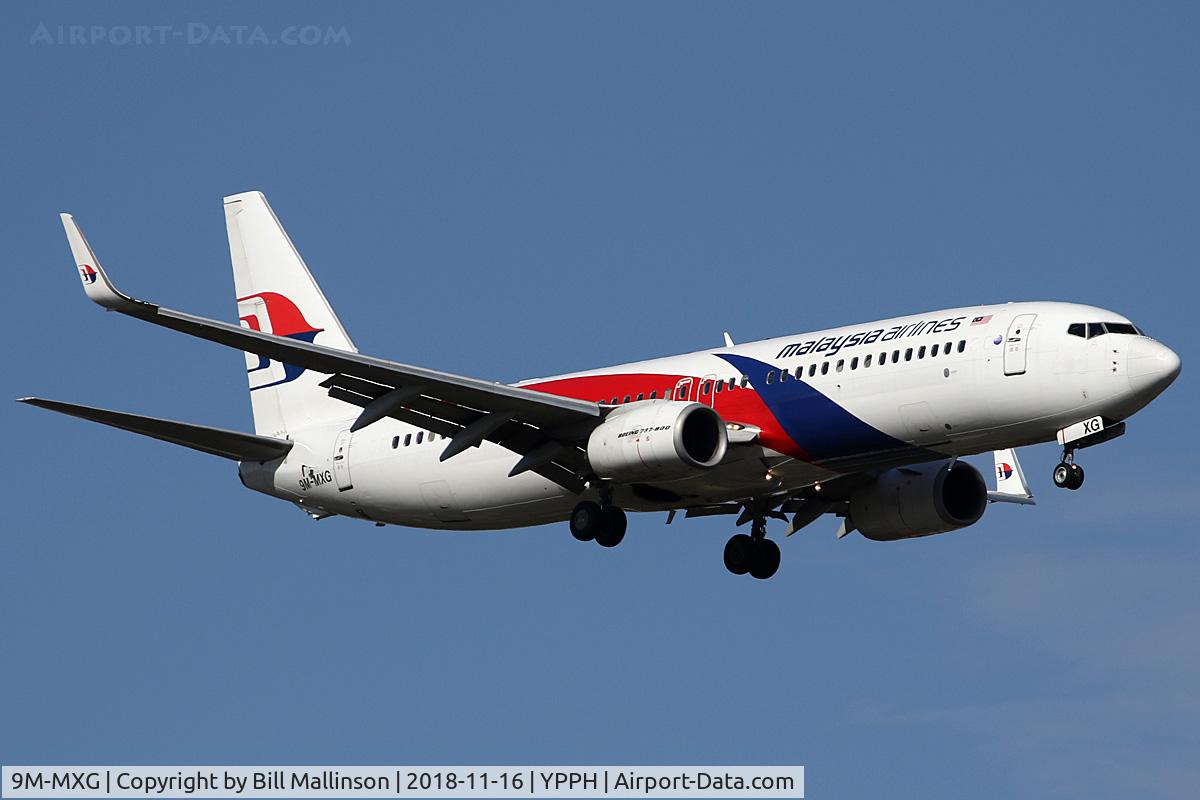 9M-MXG, 2011 Boeing 737-8H6 C/N 40134, finals to 21