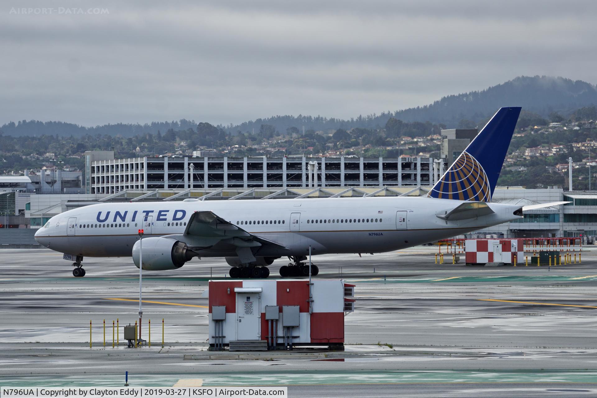 N796UA, 1998 Boeing 777-222 C/N 26931, SFO 2019.