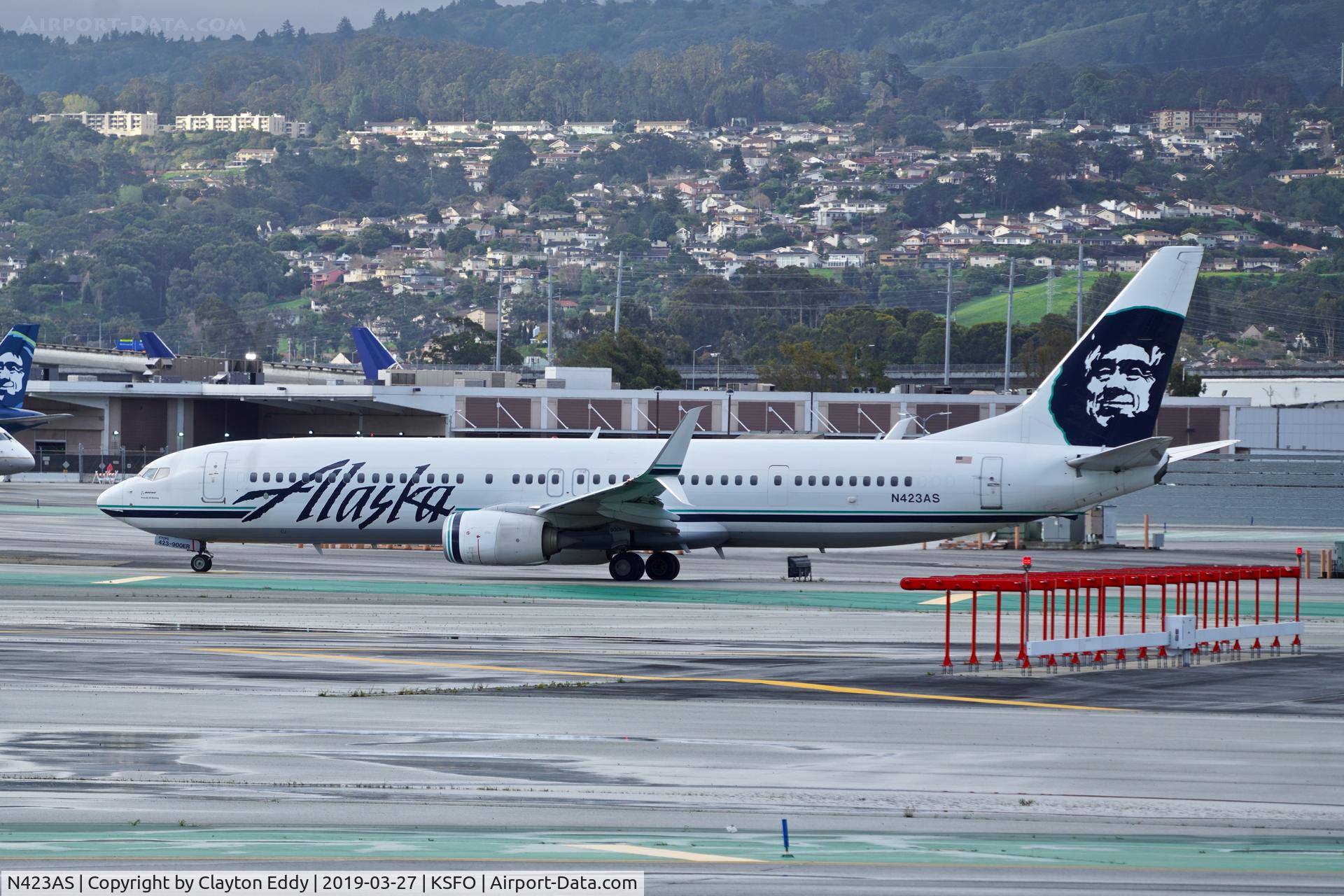 N423AS, 2013 Boeing 737-990/ER C/N 35206, SFO 2019.
