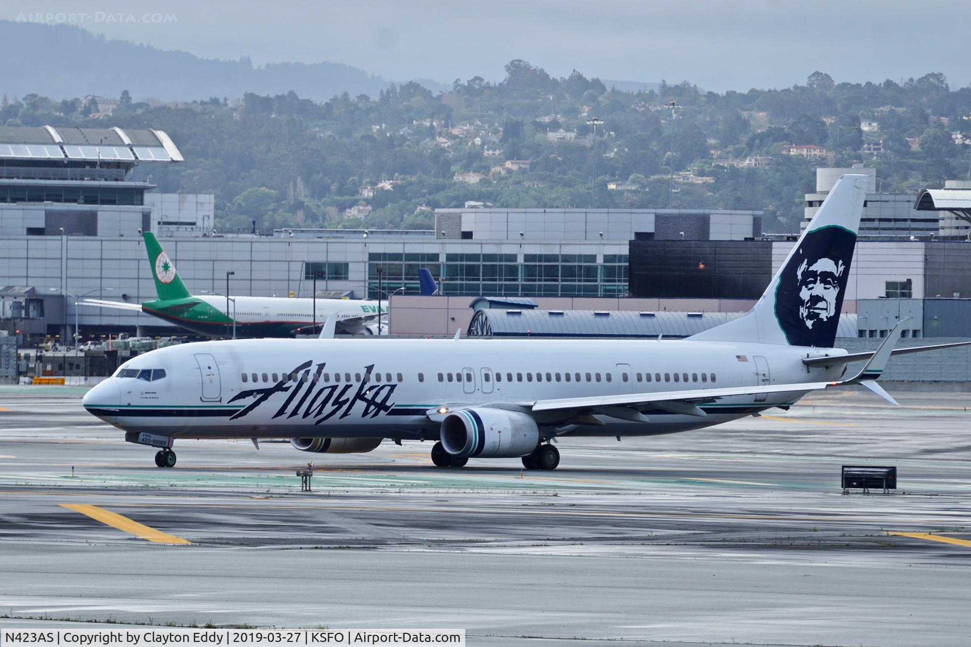 N423AS, 2013 Boeing 737-990/ER C/N 35206, SFO 2019.