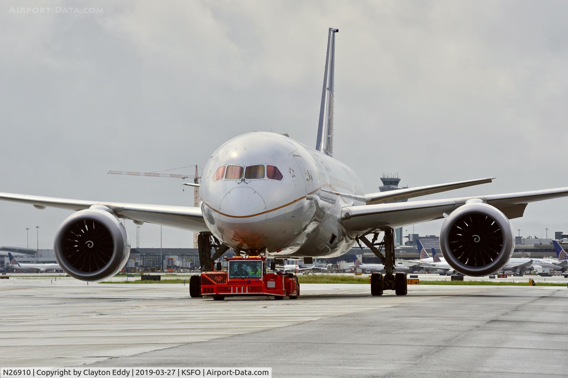 N26910, 2014 Boeing 787-8 Dreamliner C/N 34826, SFO 2019.