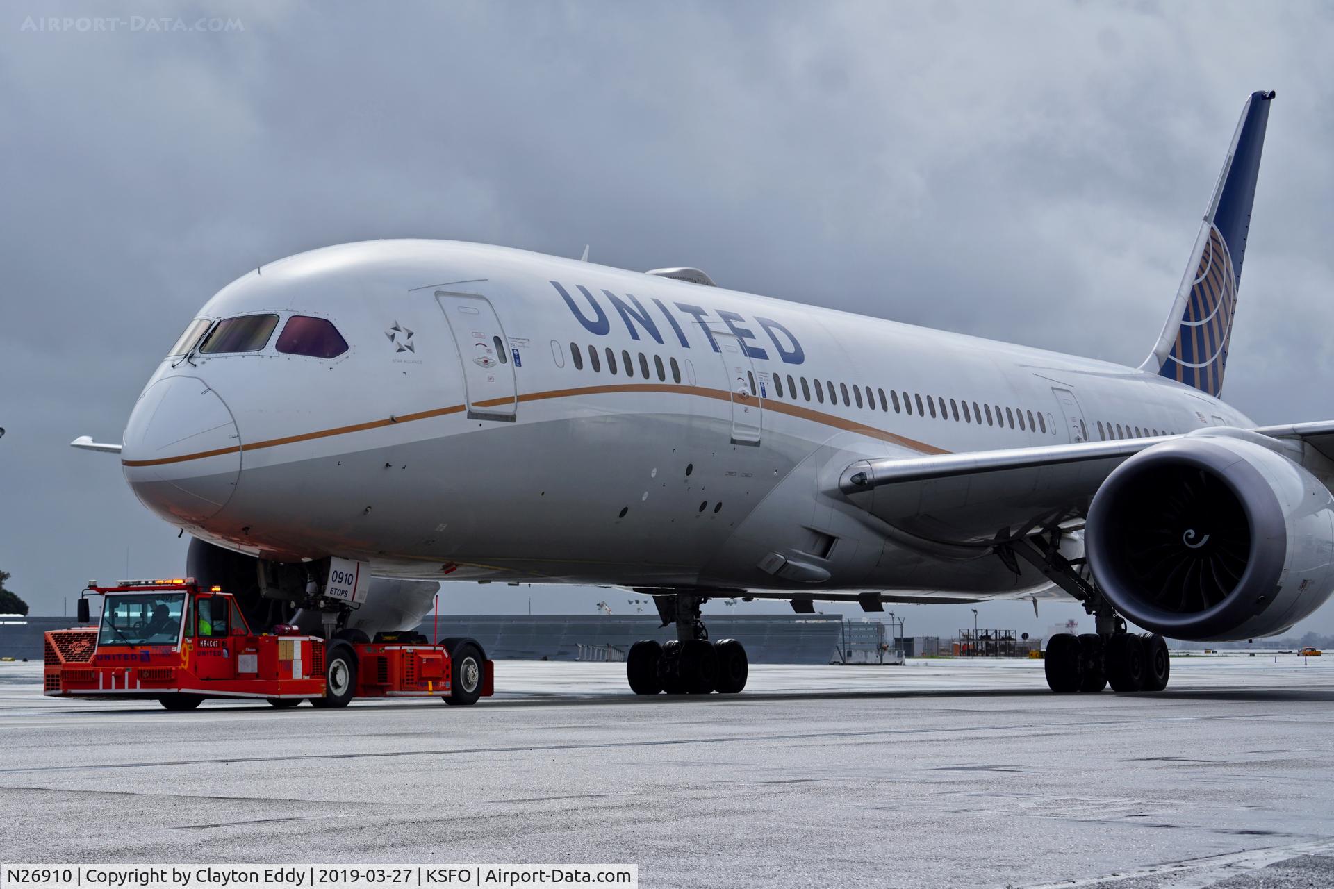 N26910, 2014 Boeing 787-8 Dreamliner C/N 34826, SFO 2019.