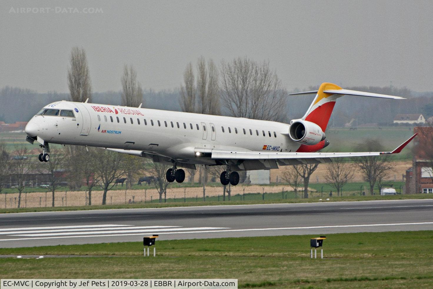 EC-MVC, 2018 Bombardier CRJ-1000 (CL-600-2E25) C/N 19062, Landing at Brussels rwy 25 L.