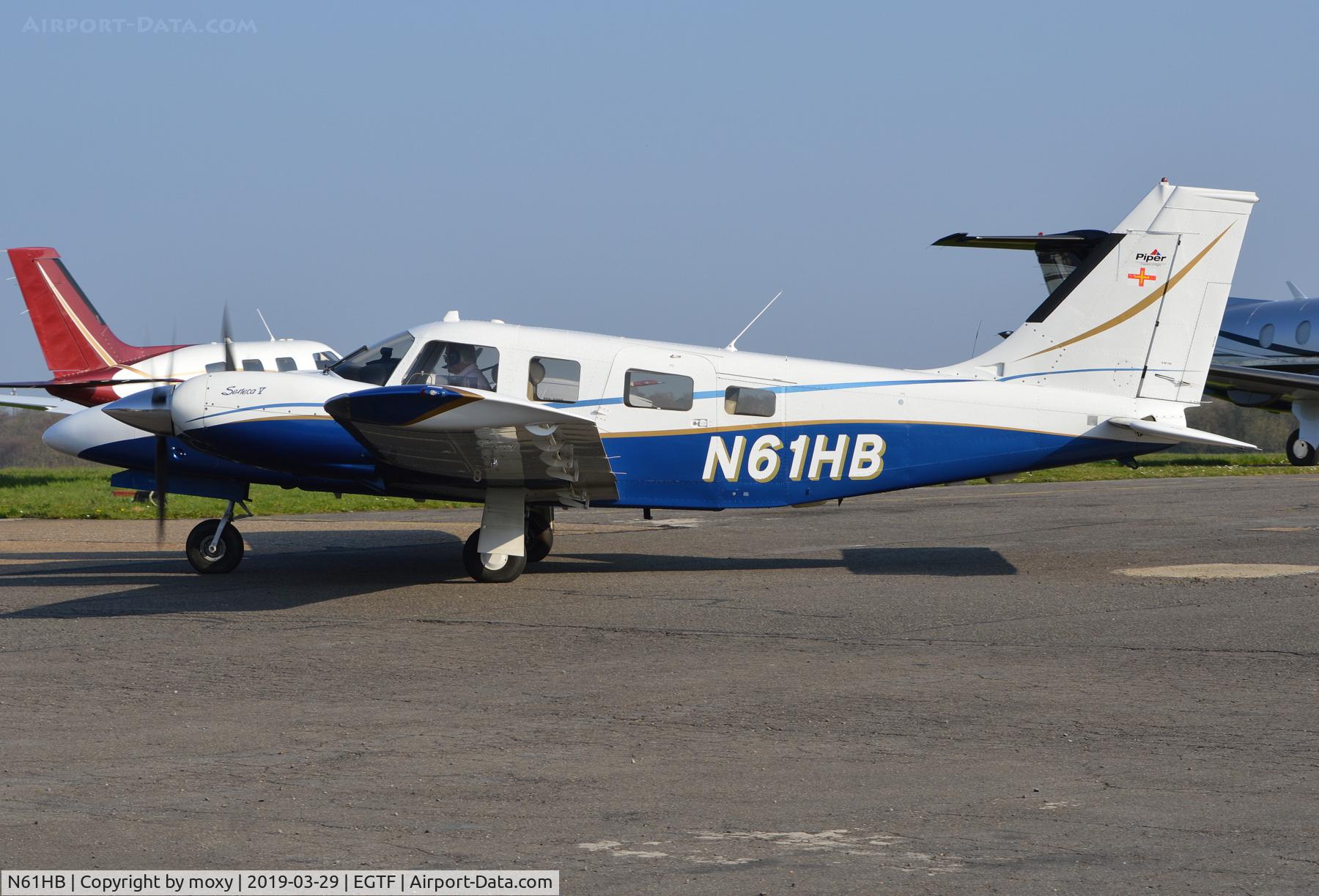 N61HB, 2001 Piper PA-34-220T C/N 3449217, Piper PA-34-220T Seneca V at Fairoaks.
