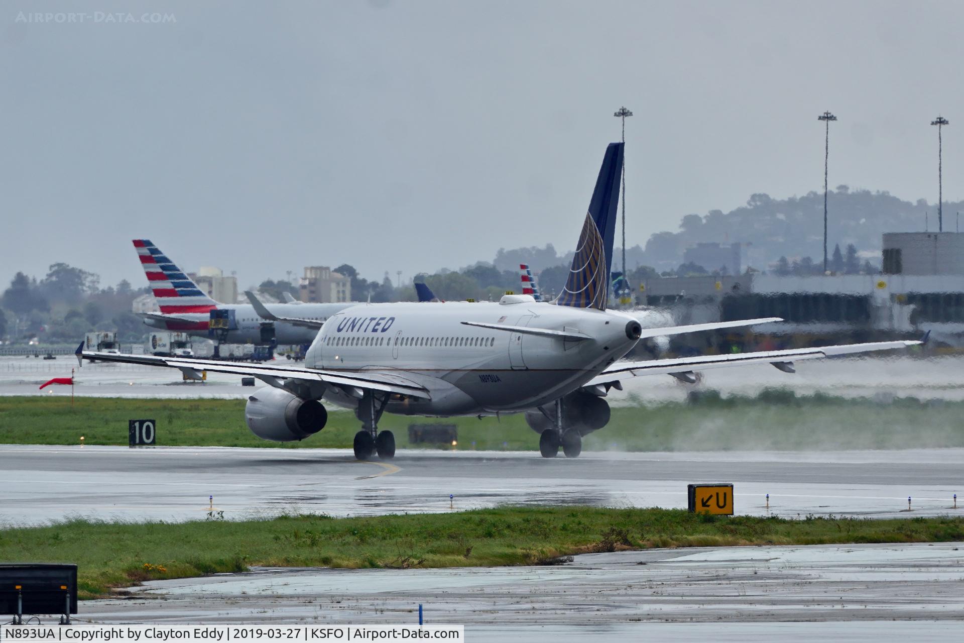N893UA, 2006 Airbus A319-132 C/N 2948, SFO 2019.