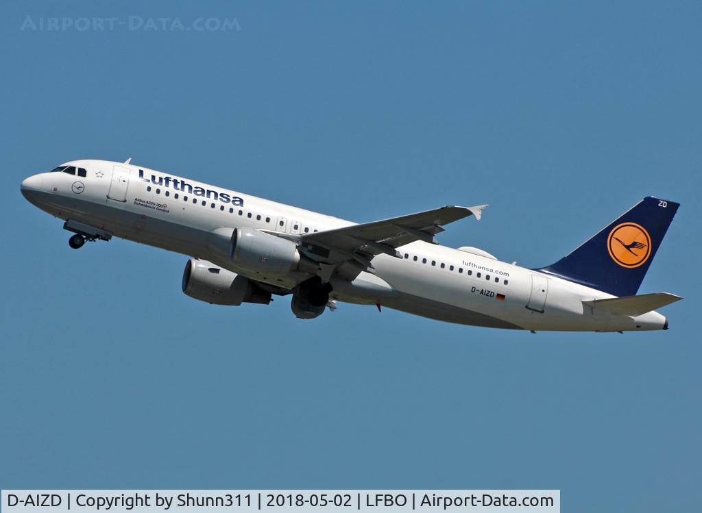 D-AIZD, 2010 Airbus A320-214 C/N 4191, Climbing after take off from rwy 32L... Wifi pod mounted...