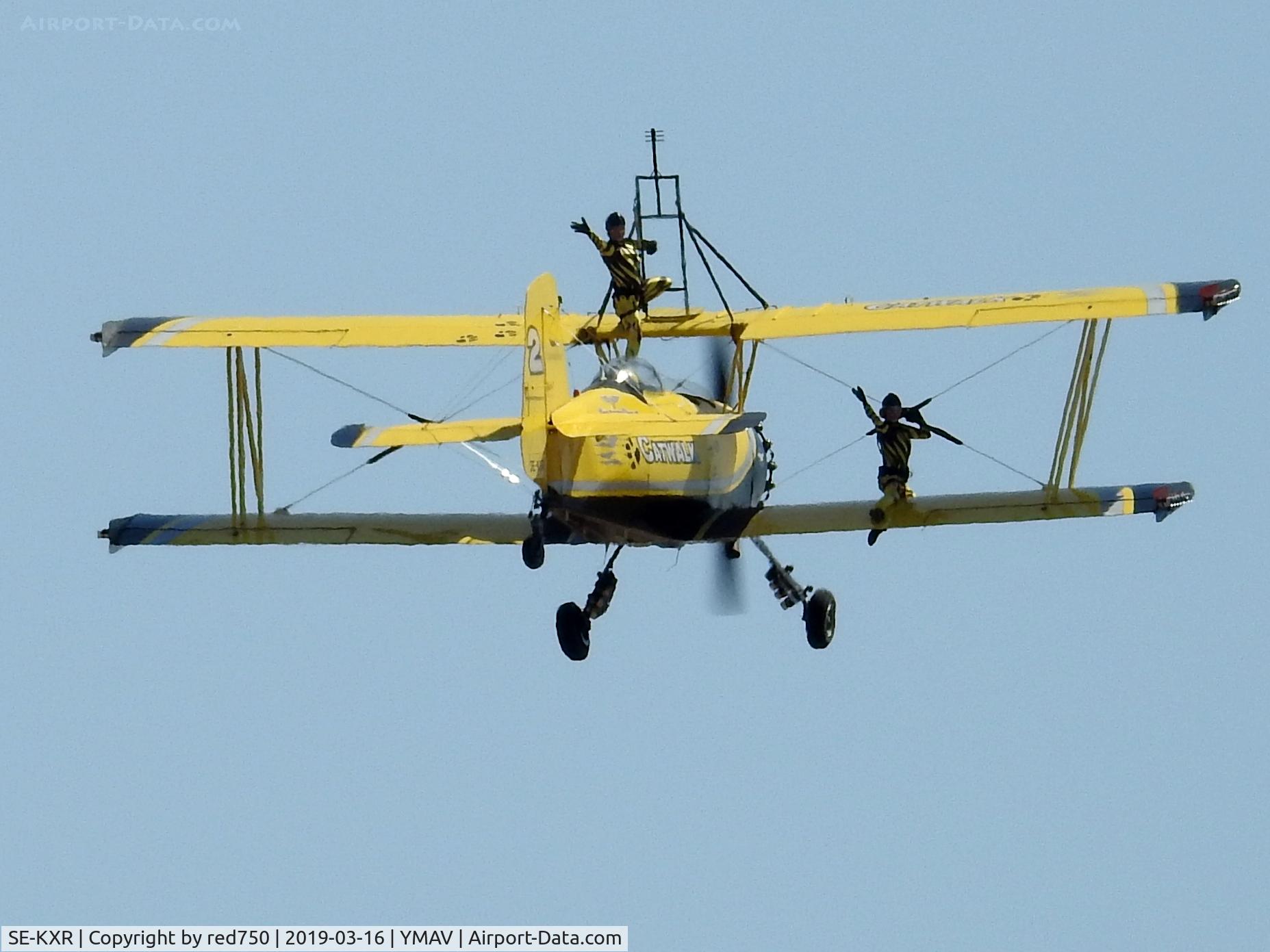 SE-KXR, 1973 Grumman G.164A Show Cat C/N 1120, SE-KXR Grumman Showcat with wingwalkers at Avalon Air Show 2019