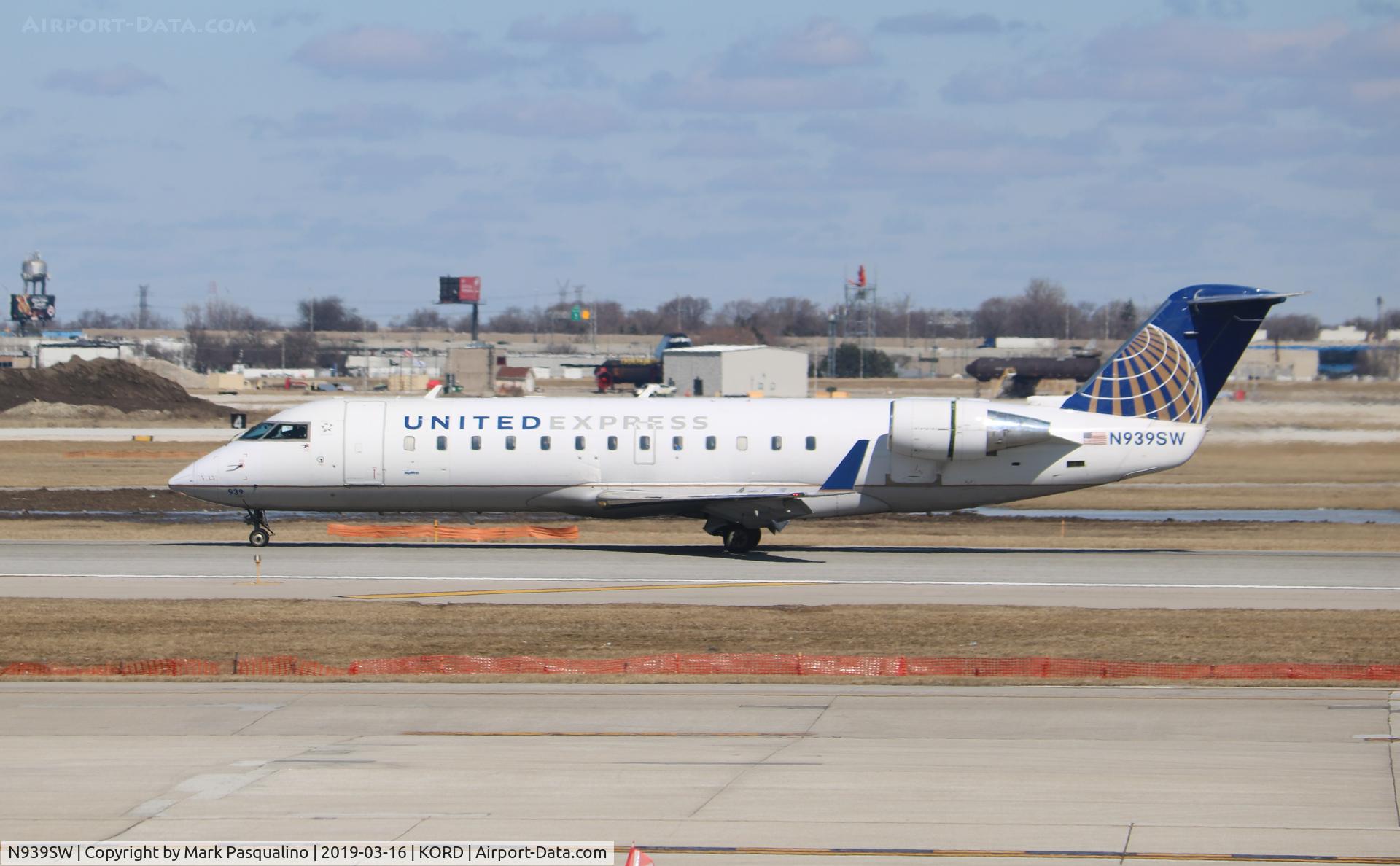 N939SW, 2003 Bombardier CRJ-200LR (CL-600-2B19) C/N 7742, CL-600-2B19
