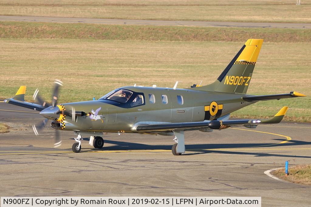 N900FZ, 2016 Socata TBM-700 C/N 1108, Taxiing