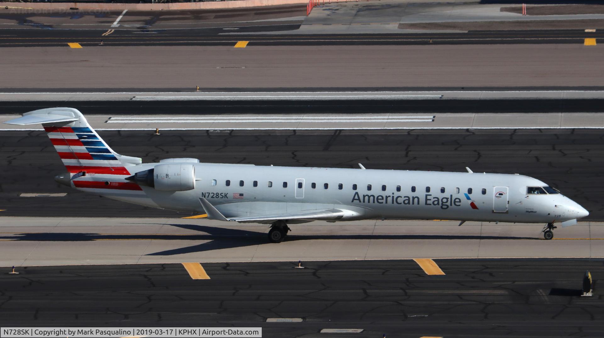 N728SK, 2005 Bombardier CRJ-701 (CL-600-2C10) Regional Jet C/N 10192, CL-600-2C10