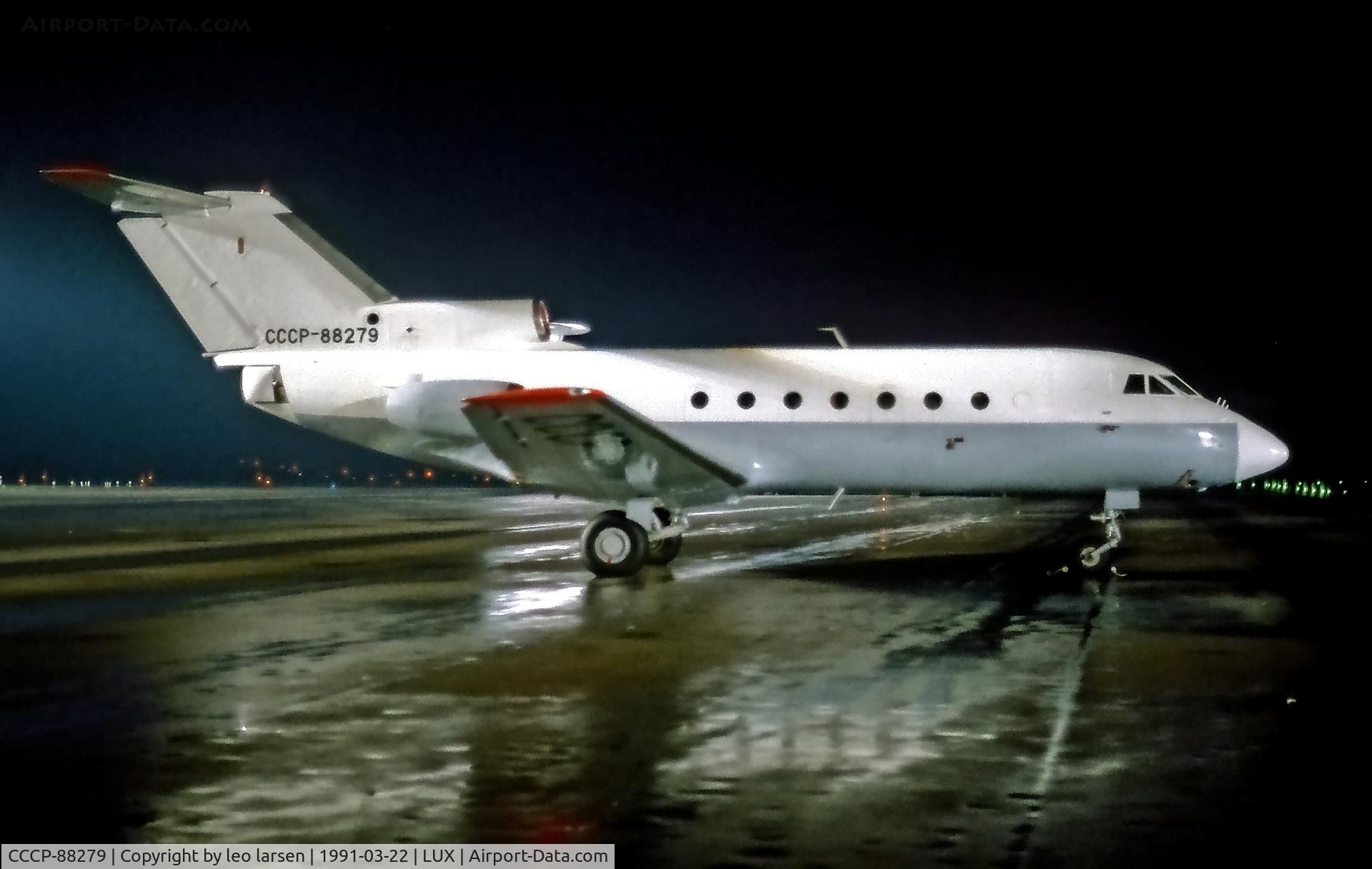 CCCP-88279, 1977 Yakovlev Yak-40 C/N 9720154, Luxemburg 22.3.1991