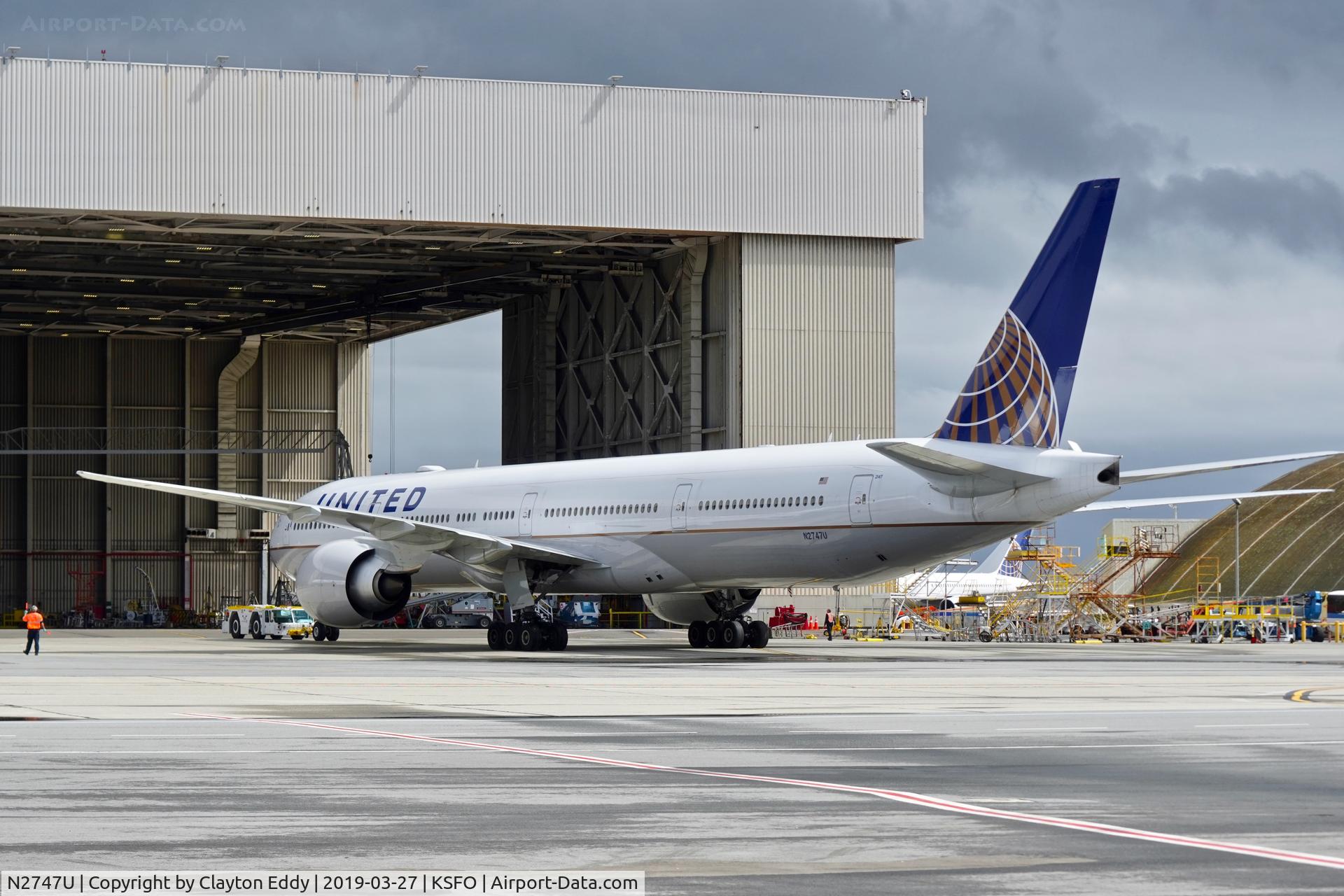 N2747U, 2018 Boeing 777-322/ER C/N 64991, SFO 2019.