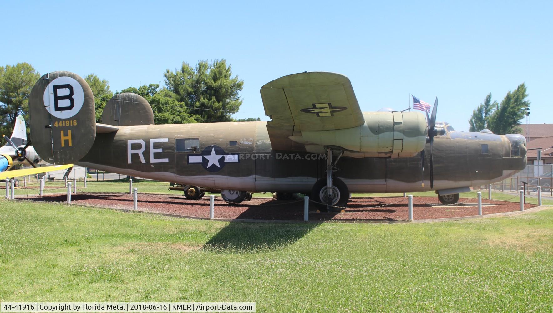 44-41916, 1944 Consolidated B-24M-5-CO Liberator C/N 5852, B-24M