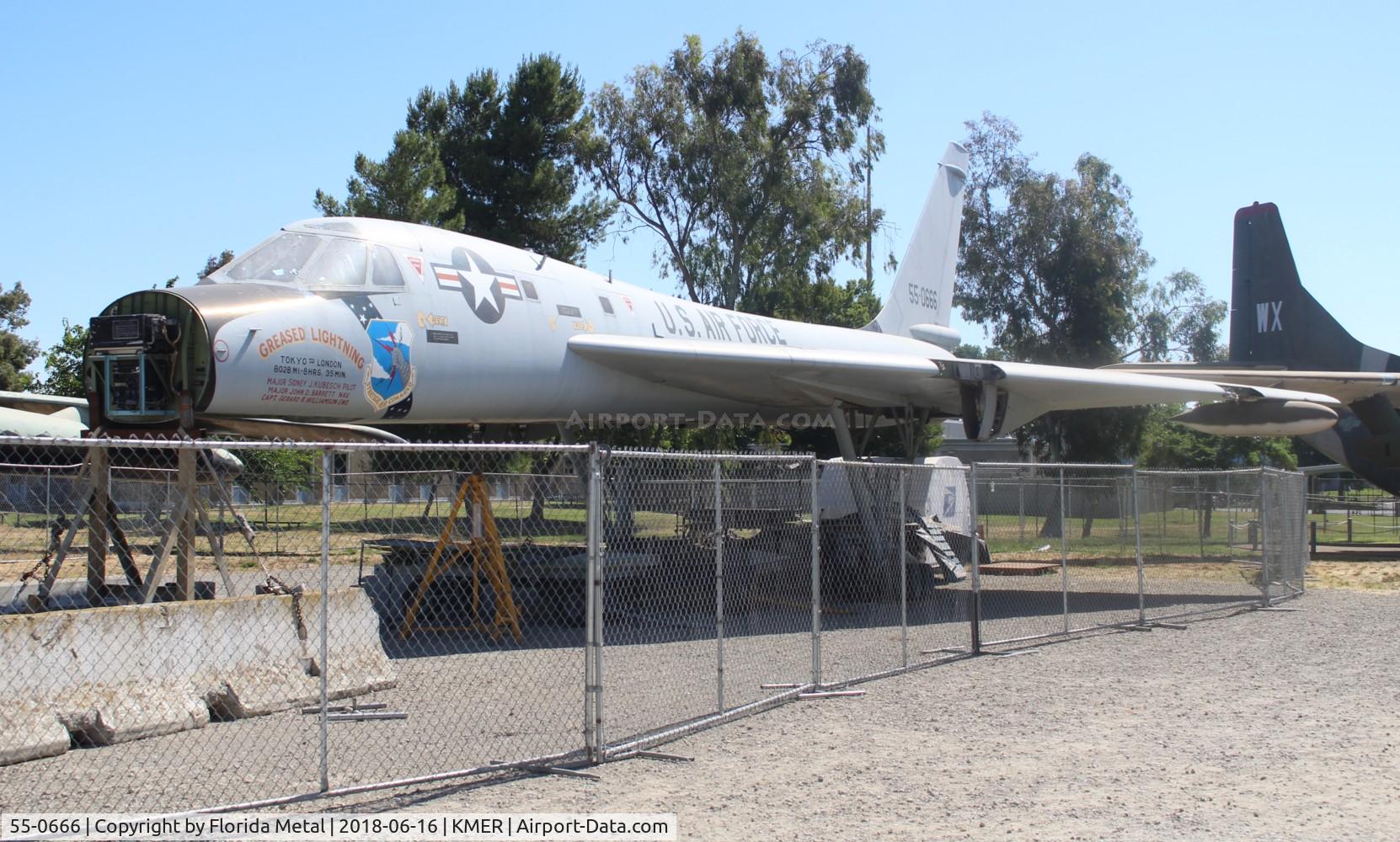 55-0666, 1955 Convair B-58A Hustler C/N 7, B-58A