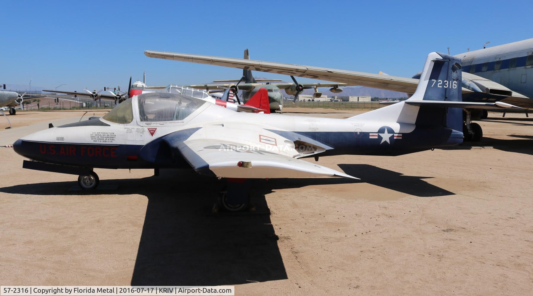 57-2316, 1957 Cessna T-37B Tweety Bird C/N 40249, T-37B