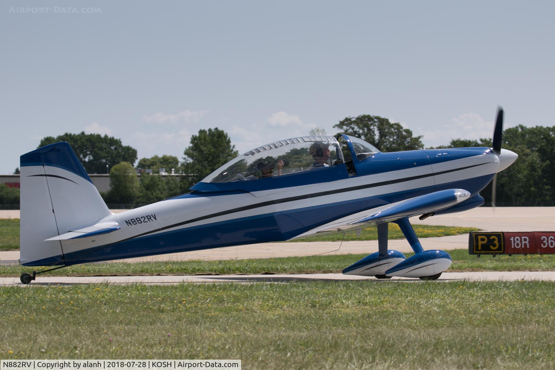 N882RV, 2014 Vans RV-8 C/N 83163, Taxiing for departure, AirVenture 2018