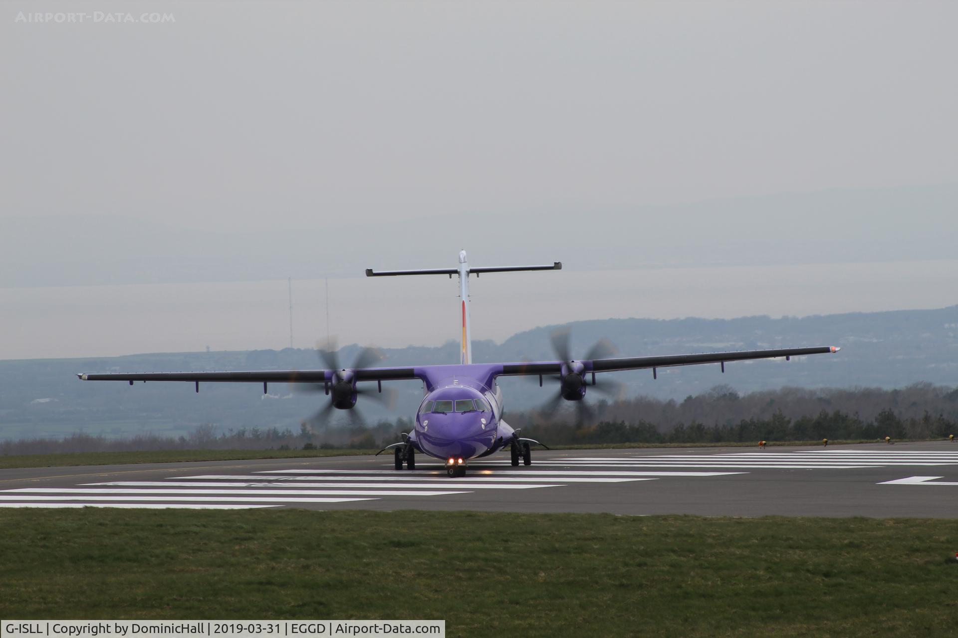 G-ISLL, 2002 ATR 72-212A C/N 696, Lining up on RWY 09