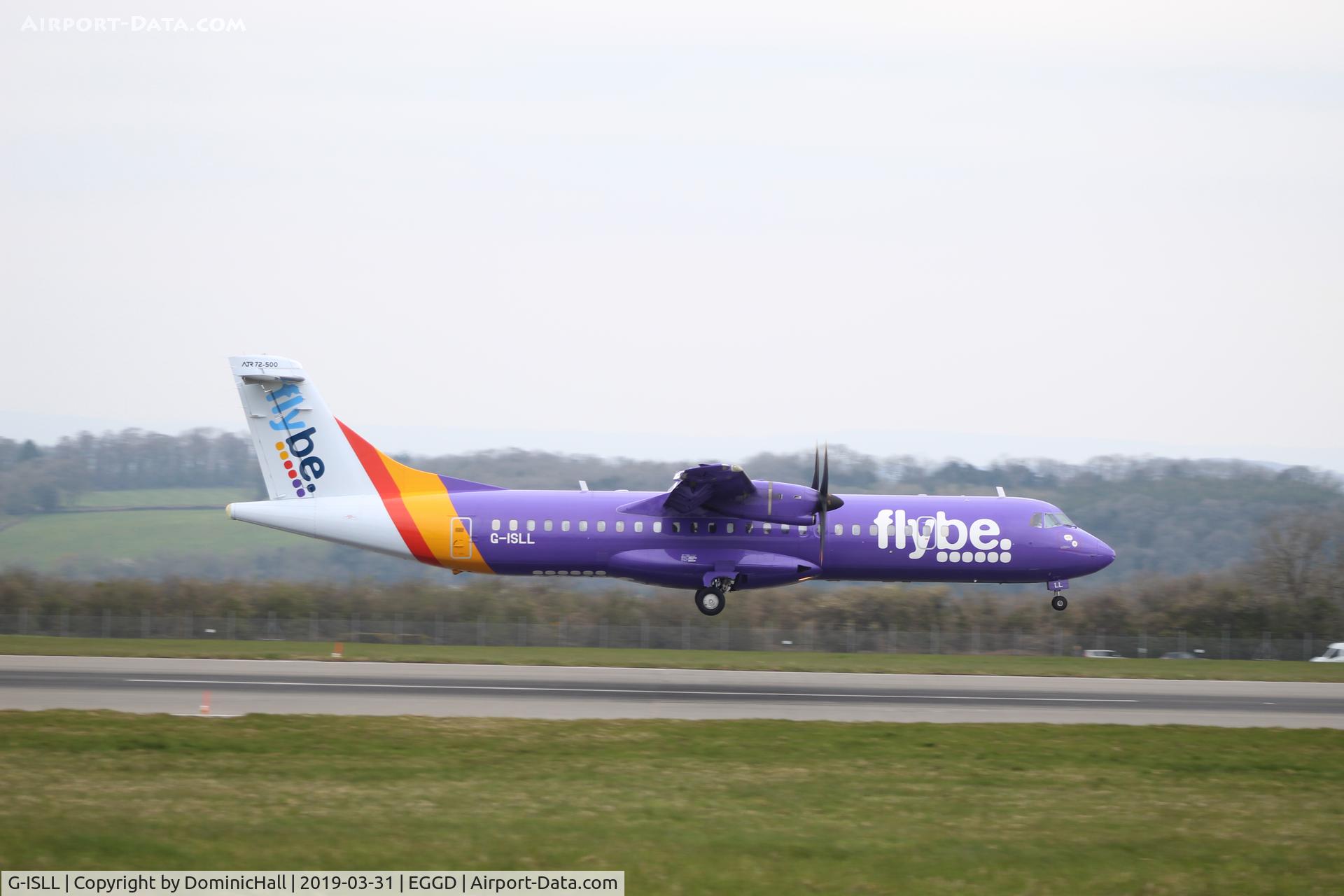 G-ISLL, 2002 ATR 72-212A C/N 696, Landing RWY 09