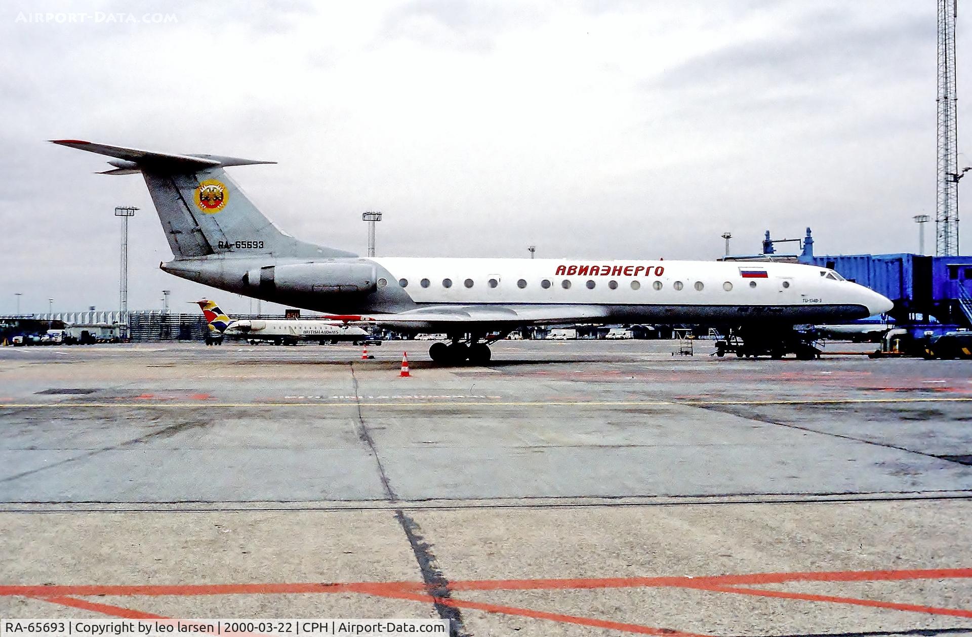 RA-65693, 1980 Tupolev Tu-134B-3 C/N 63221, Copenhagen 22.3.2000