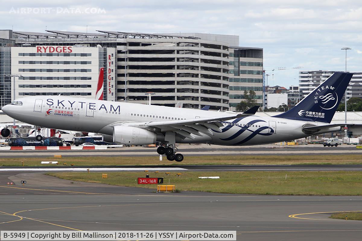B-5949, 2014 Airbus A330-243 C/N 1537, onto 16R