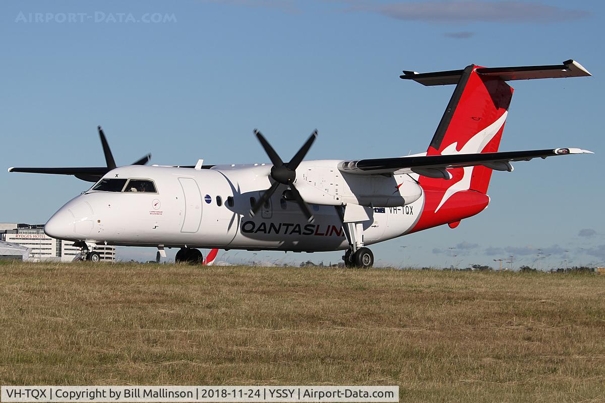 VH-TQX, 1996 De Havilland Canada DHC-8-202 Dash 8 C/N 439, taxi to 16L