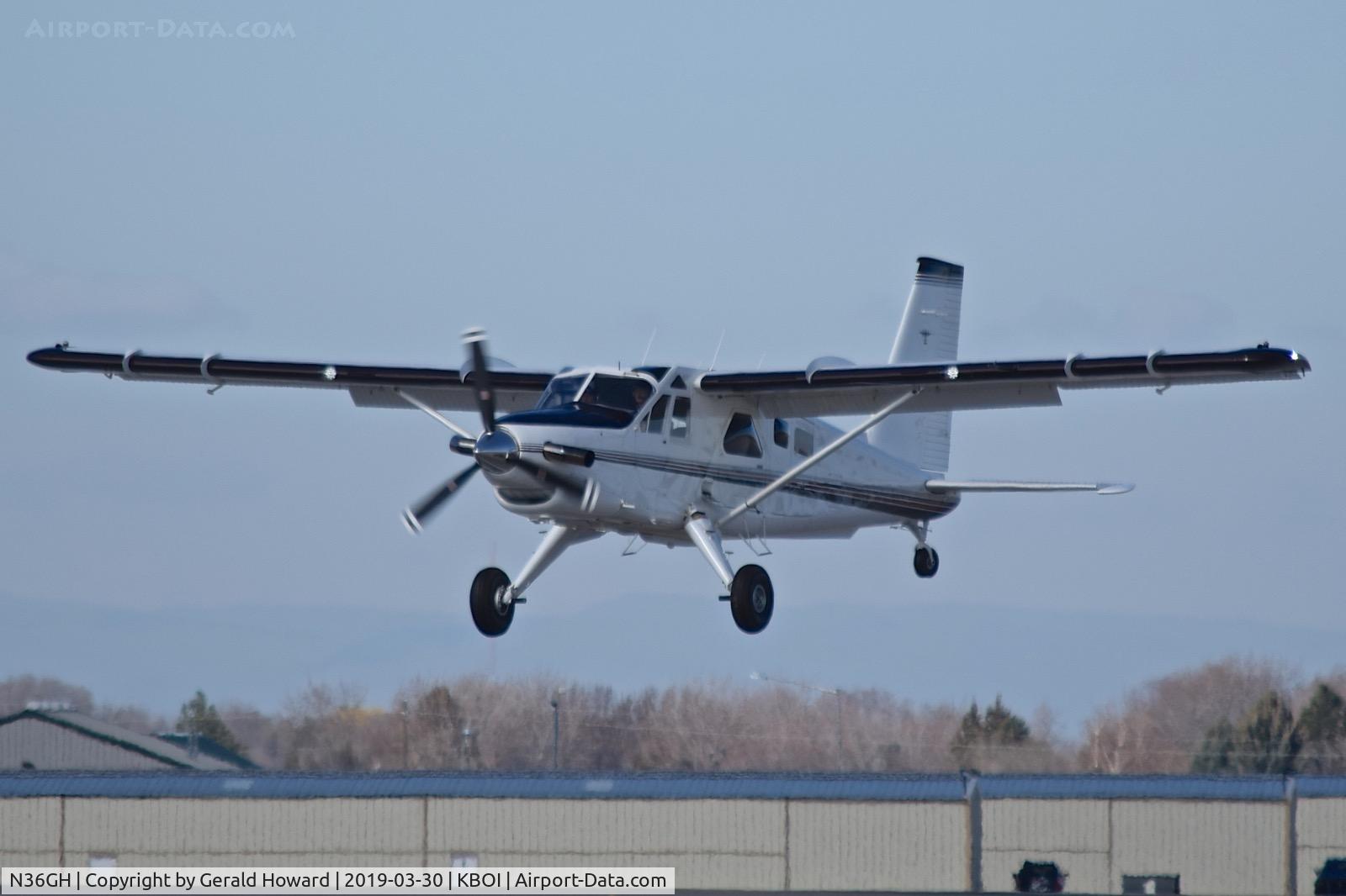 N36GH, 1966 De Havilland DHC-2T C/N 1636, Landing RWY 10L.