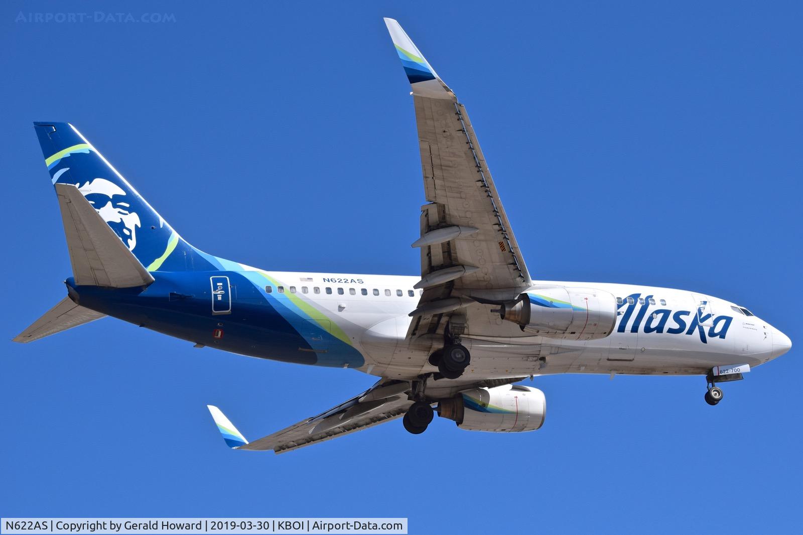 N622AS, 2000 Boeing 737-790 C/N 30165, Landing RWY 10L.