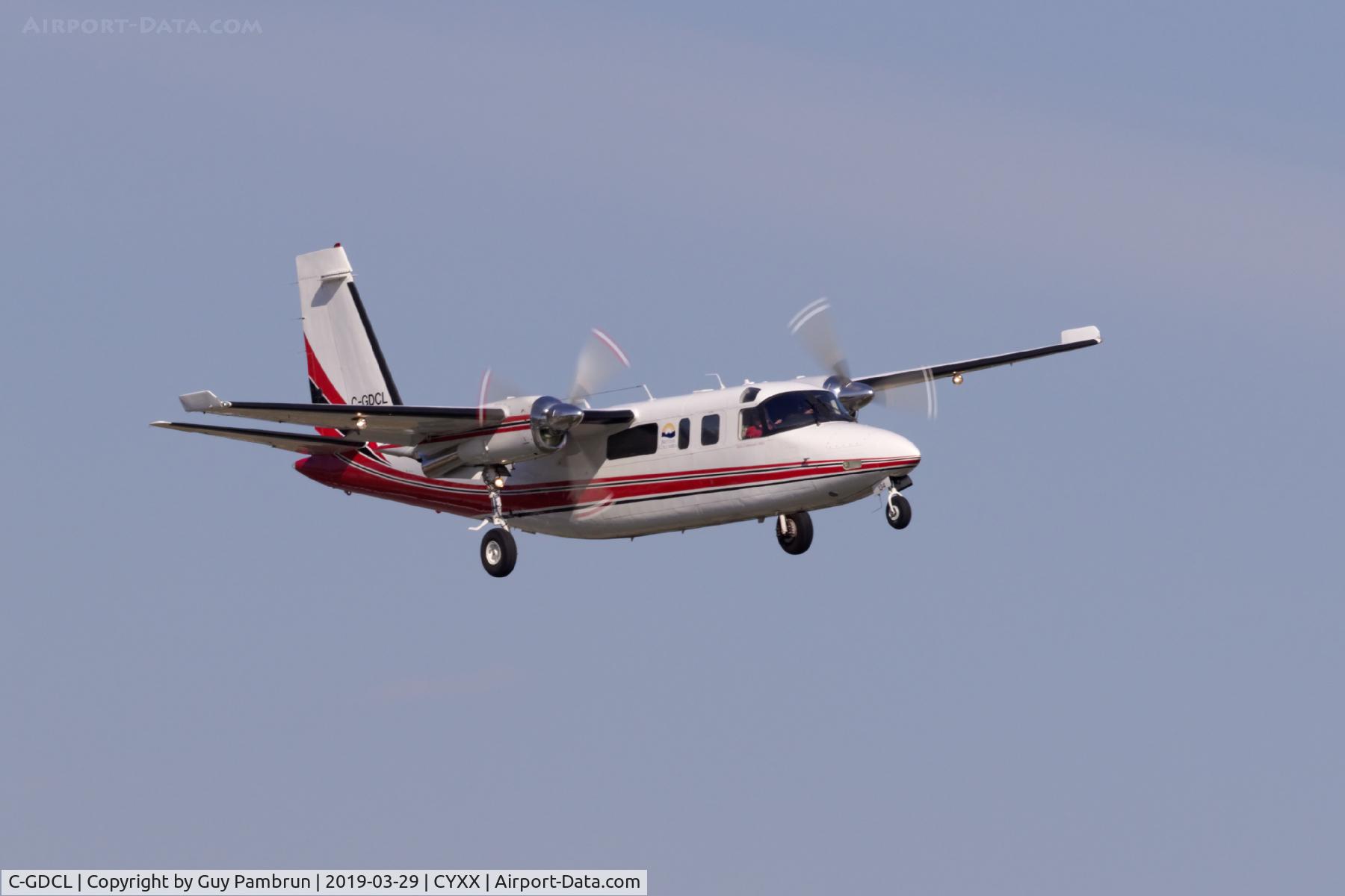 C-GDCL, 1974 Rockwell 690A Turbo Commander Turbo Commander C/N 11192, Landing