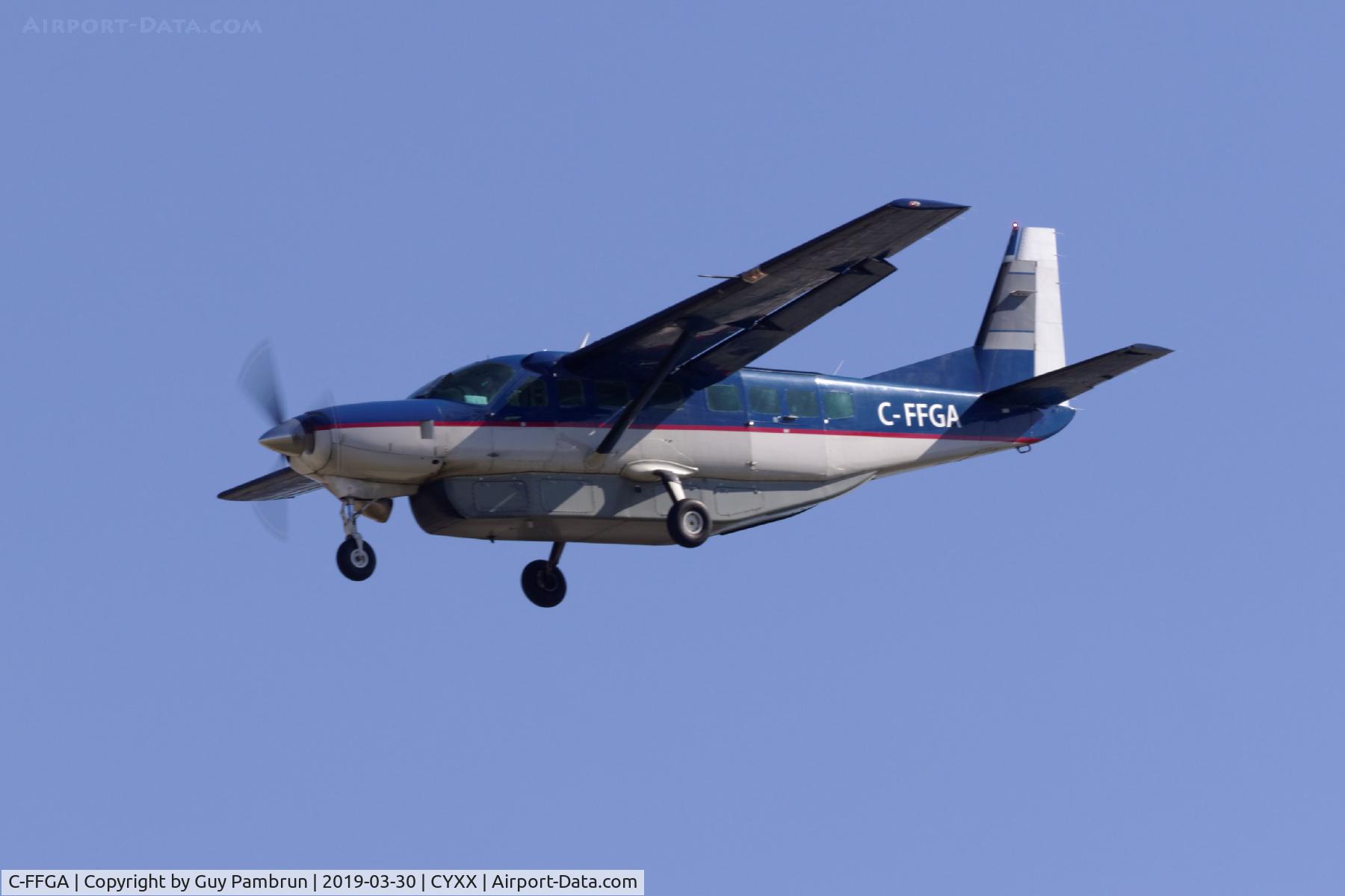 C-FFGA, 1998 Cessna 208B Grand Caravan C/N 208B0662, Landing