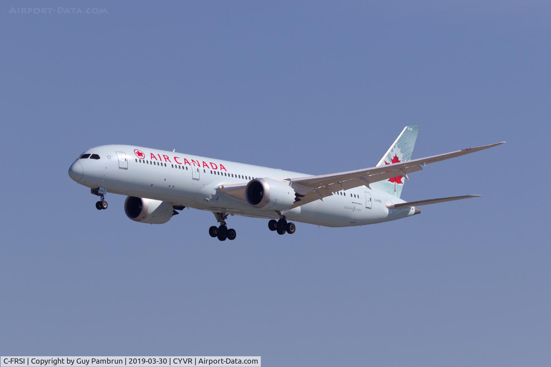 C-FRSI, 2017 Boeing 787-9 Dreamliner C/N 37176, Landing