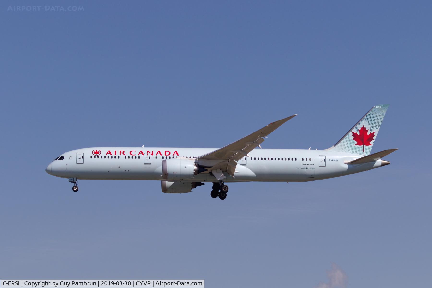 C-FRSI, 2017 Boeing 787-9 Dreamliner C/N 37176, Landing