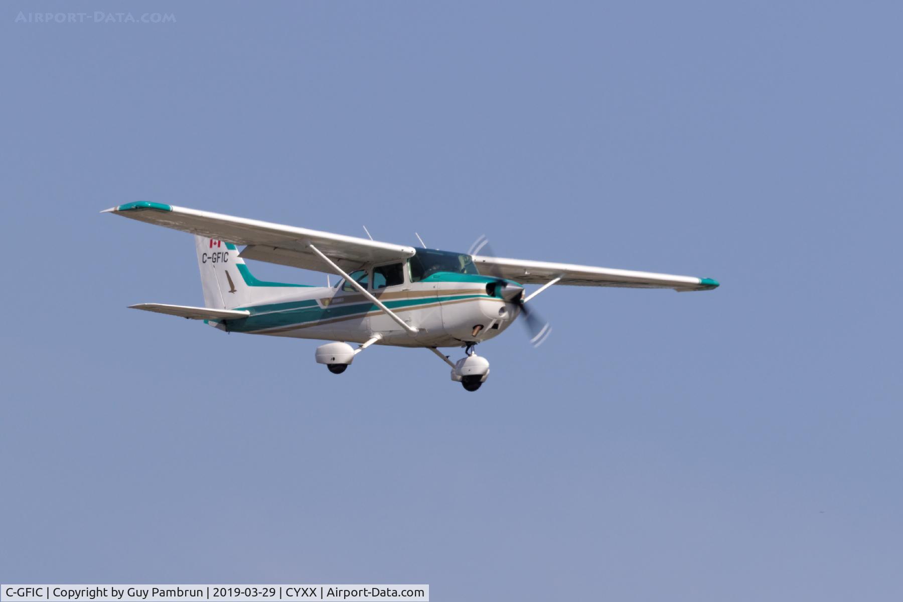 C-GFIC, 1979 Cessna 172N C/N 17273697, Landing