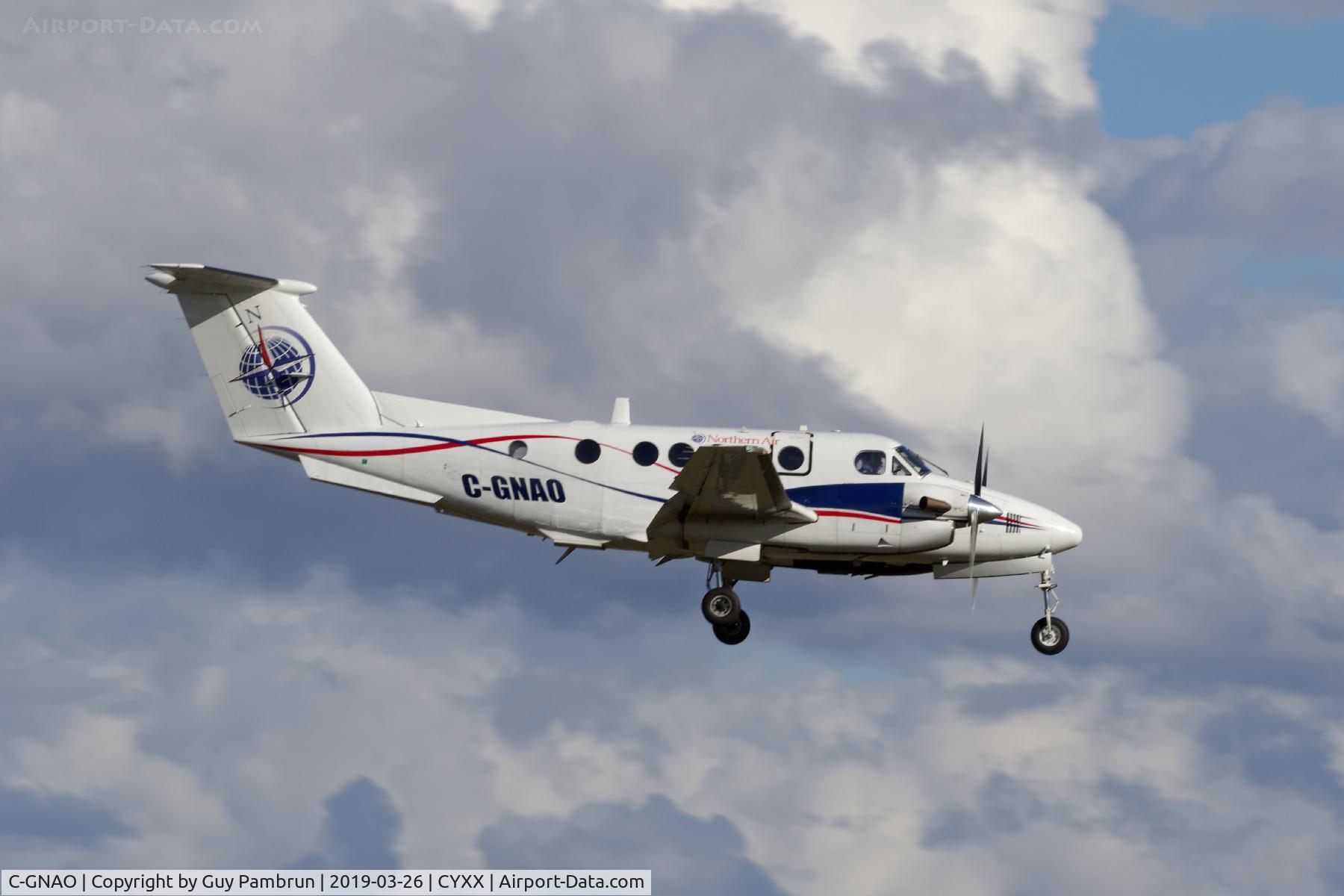 C-GNAO, 1983 Beech 200C Super King Air C/N BL-67, Landing