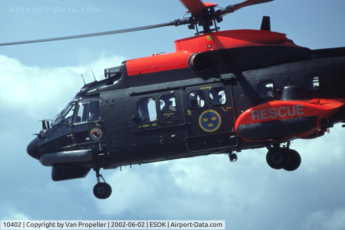 10402, Aérospatiale Hkp.10 Super Puma (AS-332M1) C/N 2247, Aérospatiale Hkp10 SAR helicopter demo at Karlstad airport, Sweden, 2002