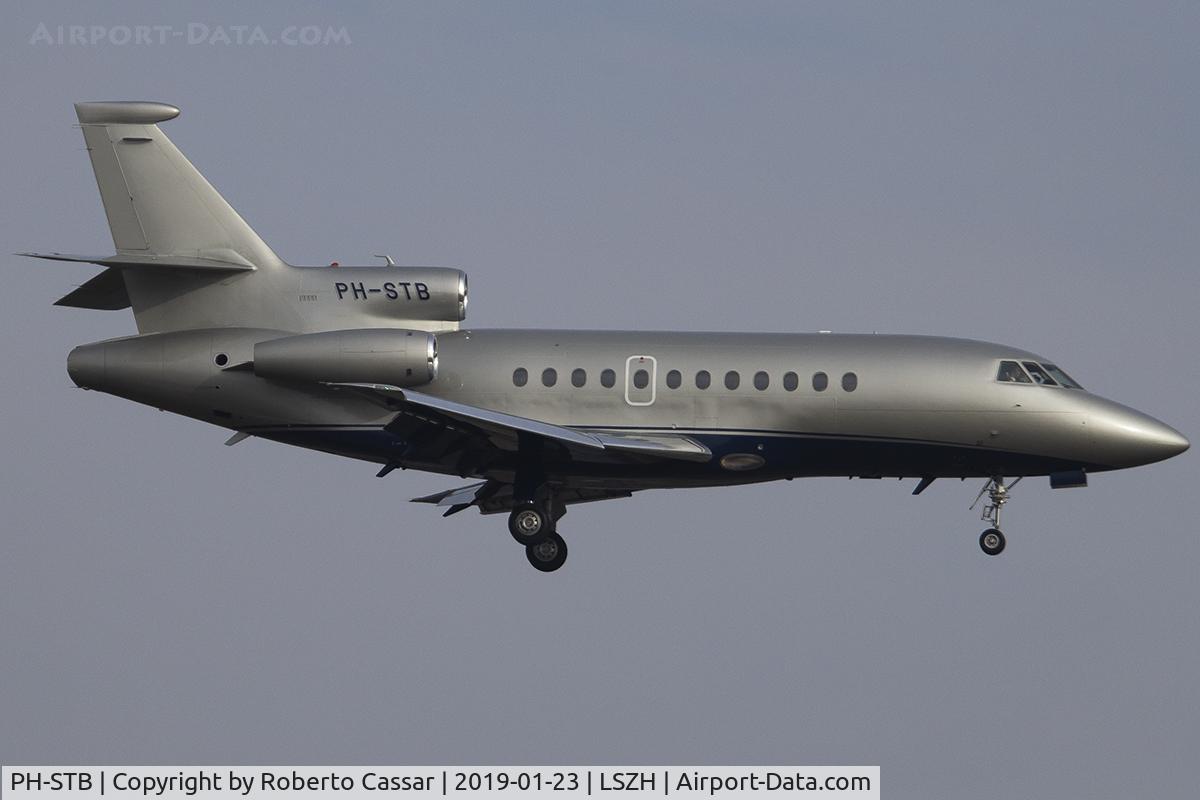 PH-STB, 2001 Dassault Falcon 900C C/N 194, Zurich - Kloten