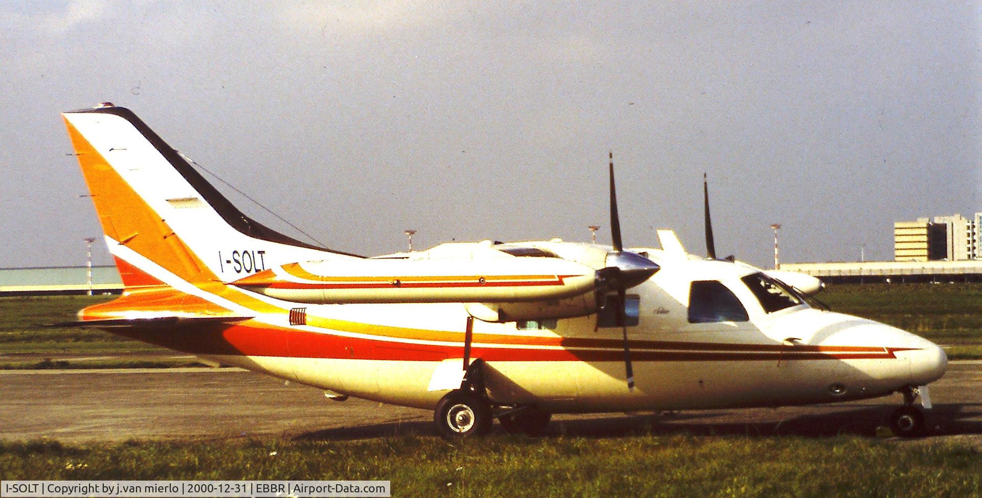 I-SOLT, Mitsubishi MU-2B-40 Solitaire C/N 420SA, Brussels G.A.T.