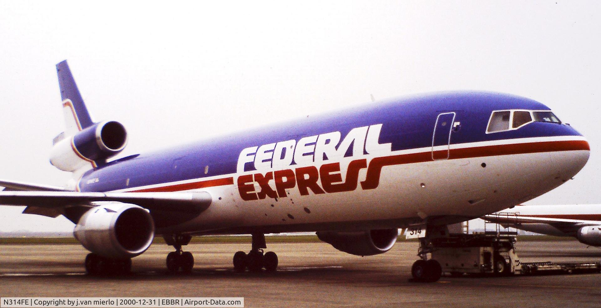 N314FE, 1988 Douglas DC-10-30F C/N 48312, Brussels FEDEX hub '80s