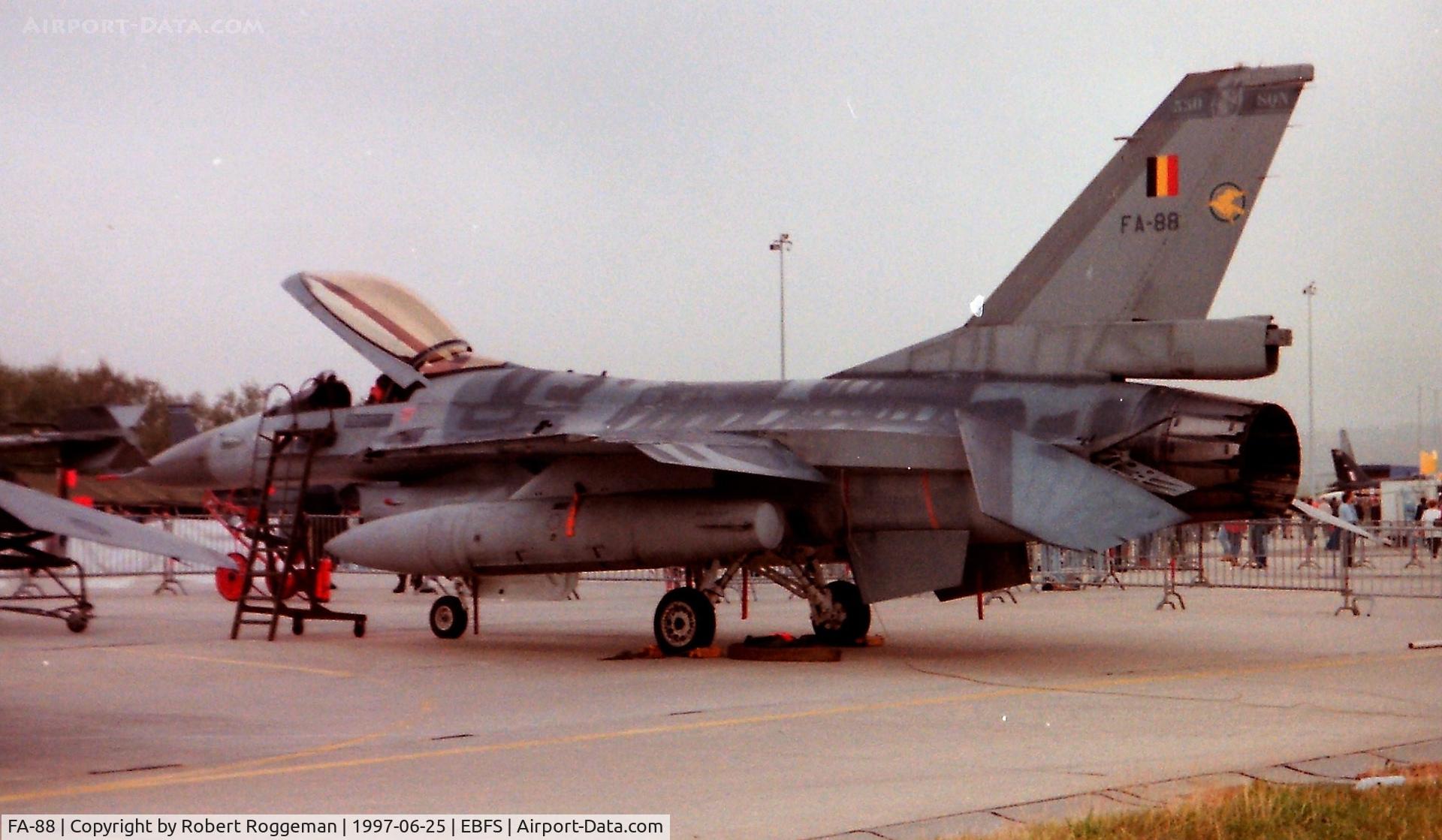 FA-88, SABCA F-16AM Fighting Falcon C/N 6H-88, F-16A.350 SQUADRON.