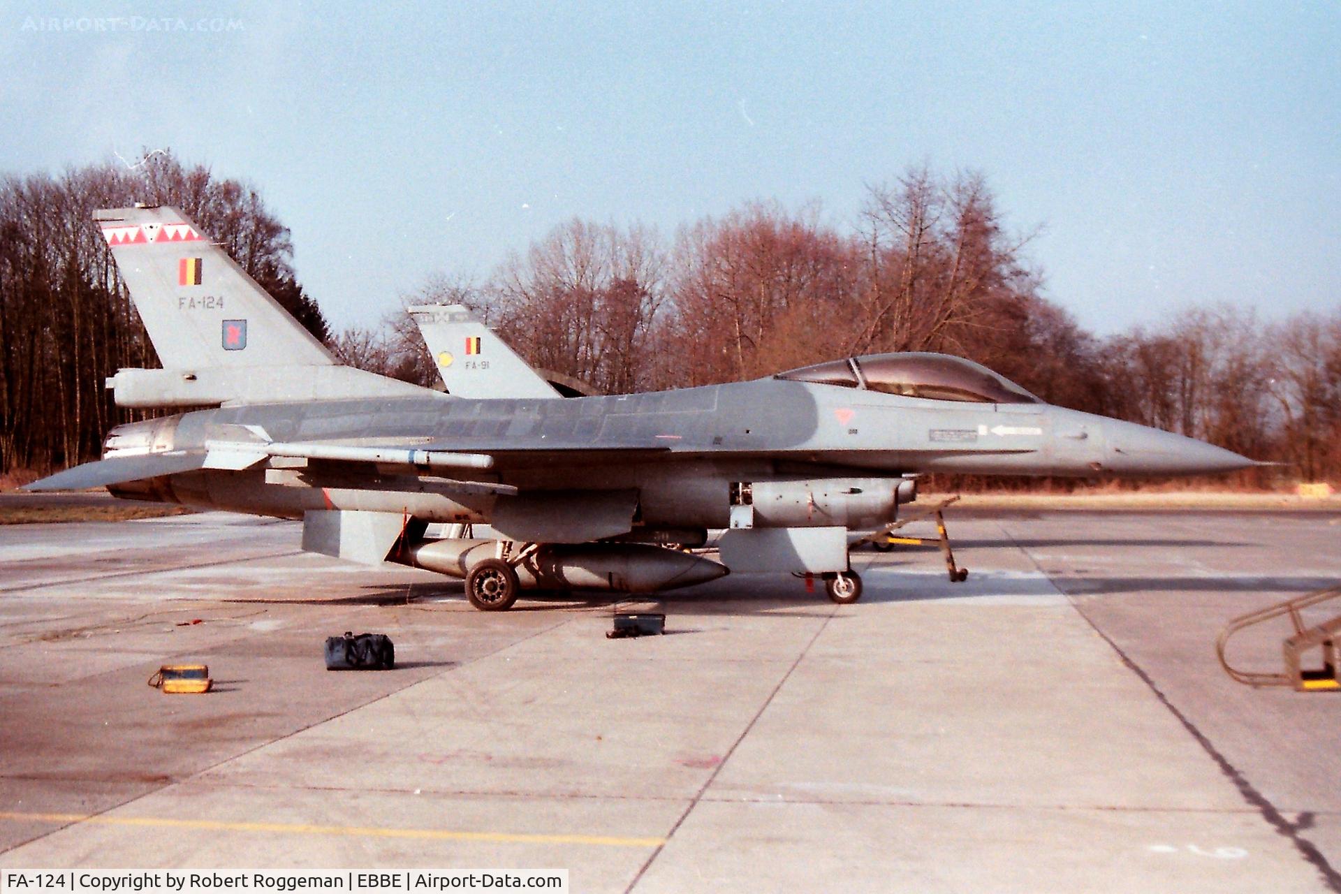 FA-124, SABCA F-16AM Fighting Falcon C/N 6H-124, F-16A.SPOTTERSDAY.23 SQUADRON.1996-01.