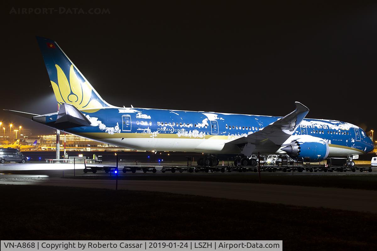 VN-A868, 2016 Boeing 787-9 Dreamliner Dreamliner C/N 39288, World Economic Forum 2019