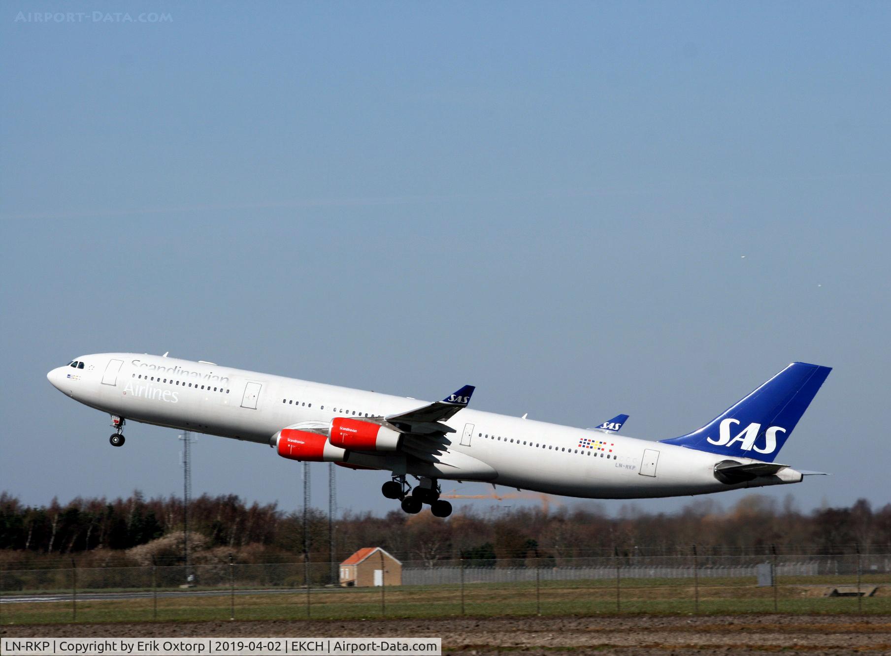 LN-RKP, 1997 Airbus A340-313X C/N 167, LN-RKP taking off rw 22R