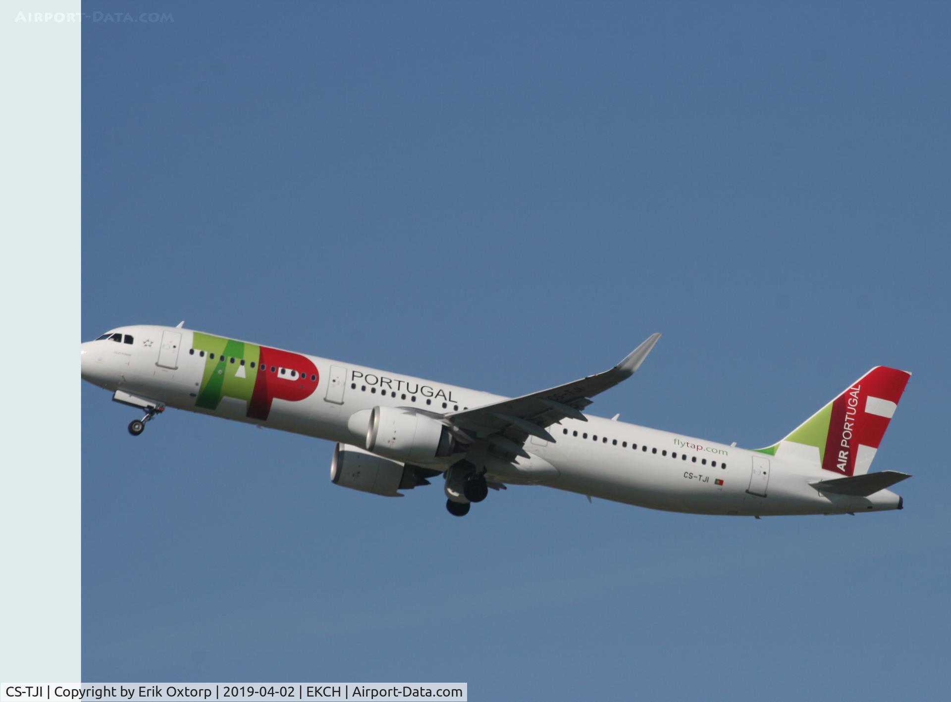 CS-TJI, 2018 Airbus A321-251N C/N 8270, CS-TJI yaking off rw 22R