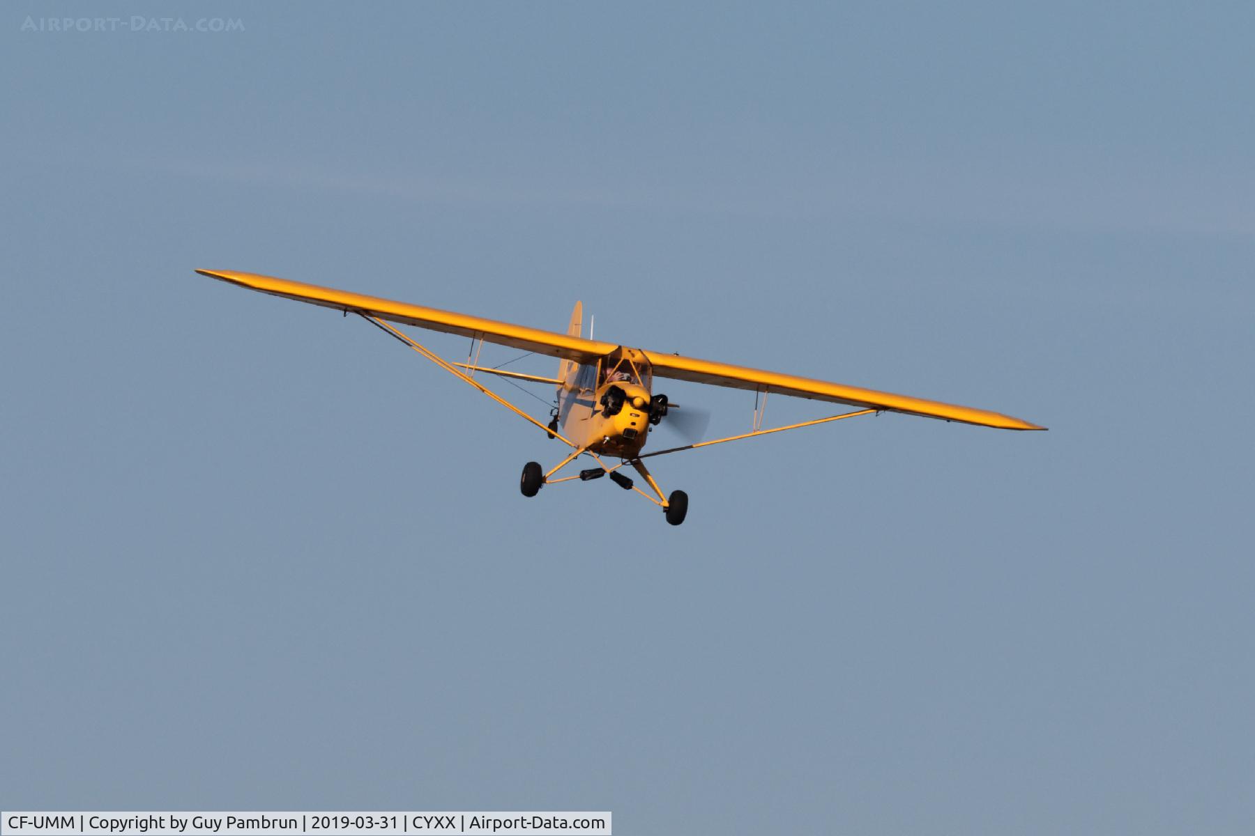 CF-UMM, 1941 Piper J3C-65 Cub Cub C/N 6411, Landing