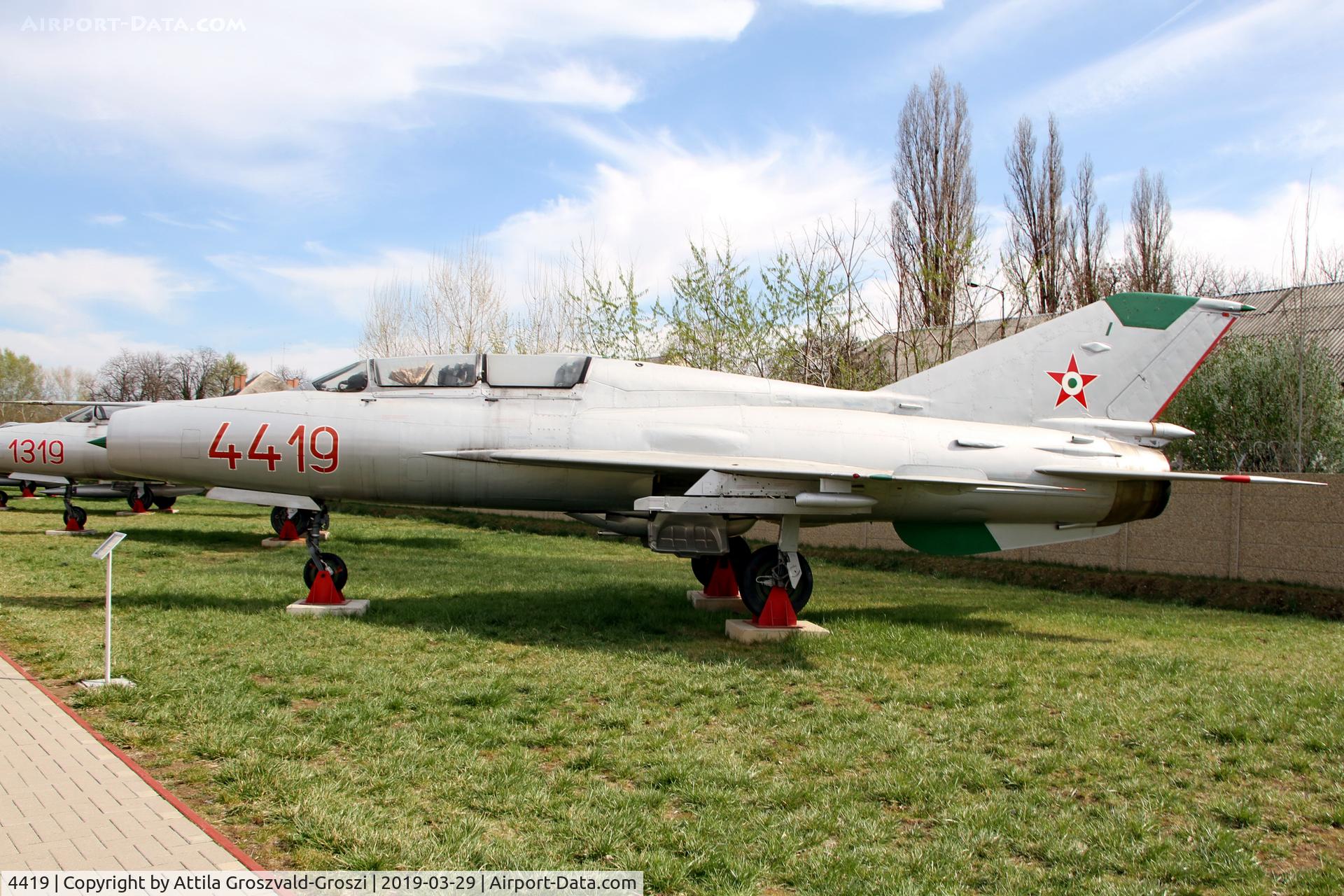 4419, 1967 Mikoyan-Gurevich MiG-21U C/N 664419, RepTár. Szolnok aviation history museum, Hungary
