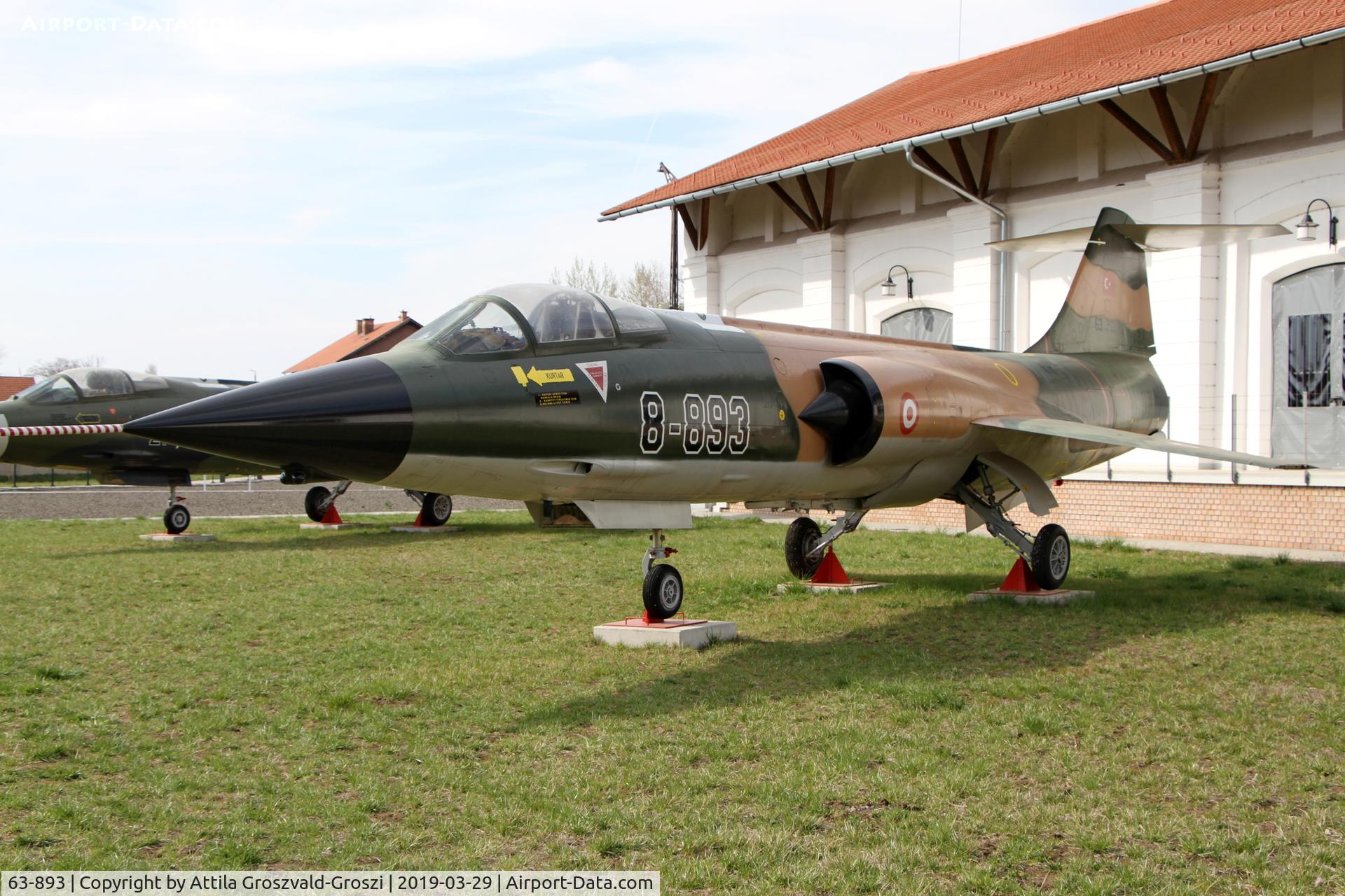 63-893, Canadair CF-104 Starfighter C/N 683A-1193, RepTár. Szolnok aviation history museum, Hungary